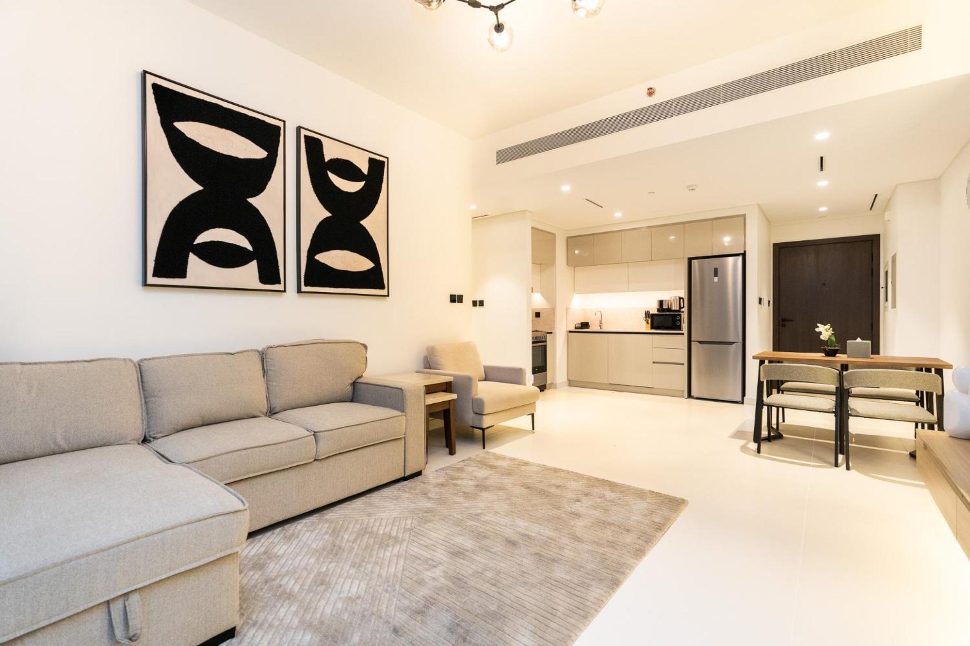 Citihome - 1br In Marina Vista At Front Apartment Dubai