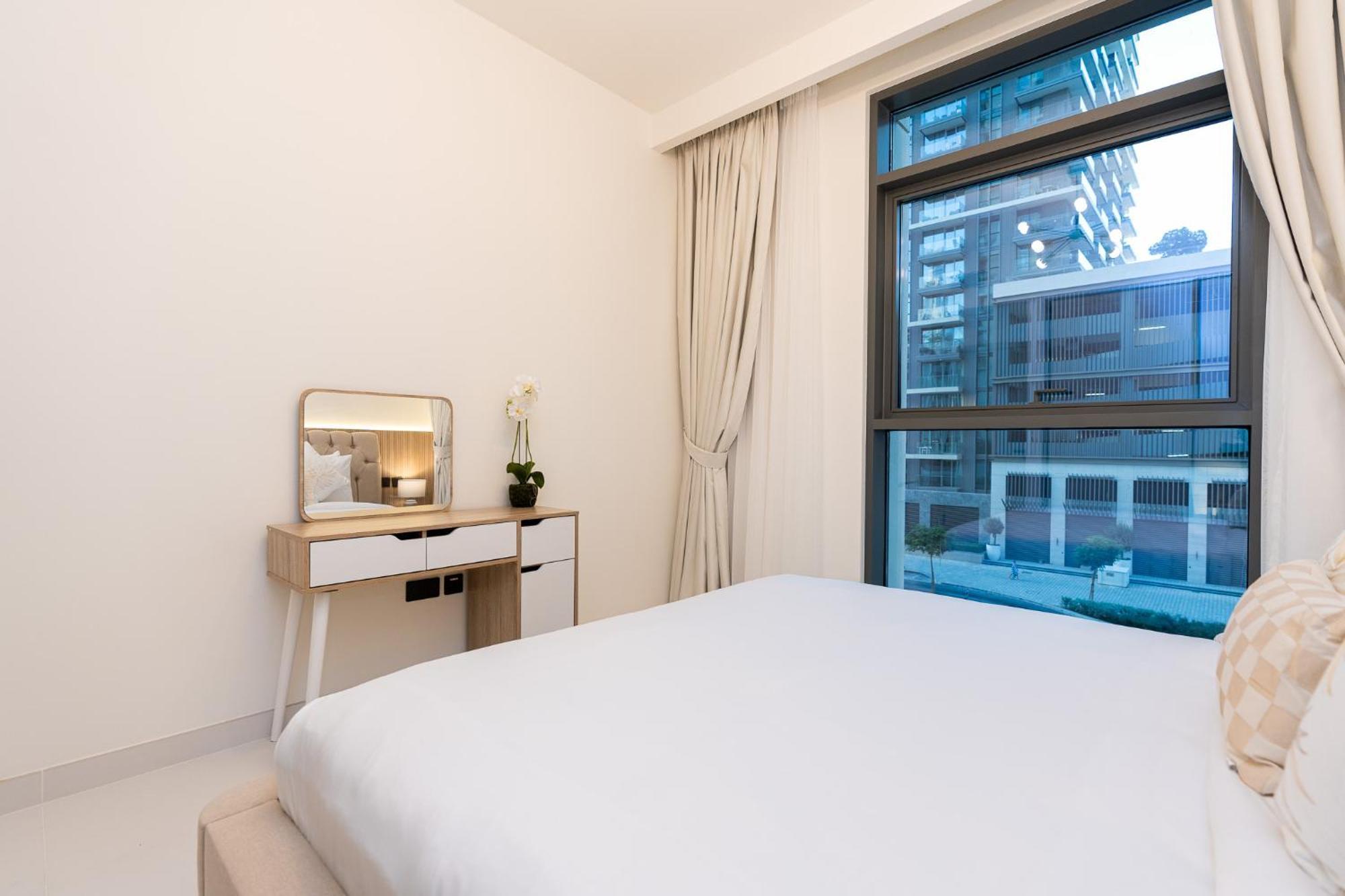 Citihome - 1br In Marina Vista At Front Dubai