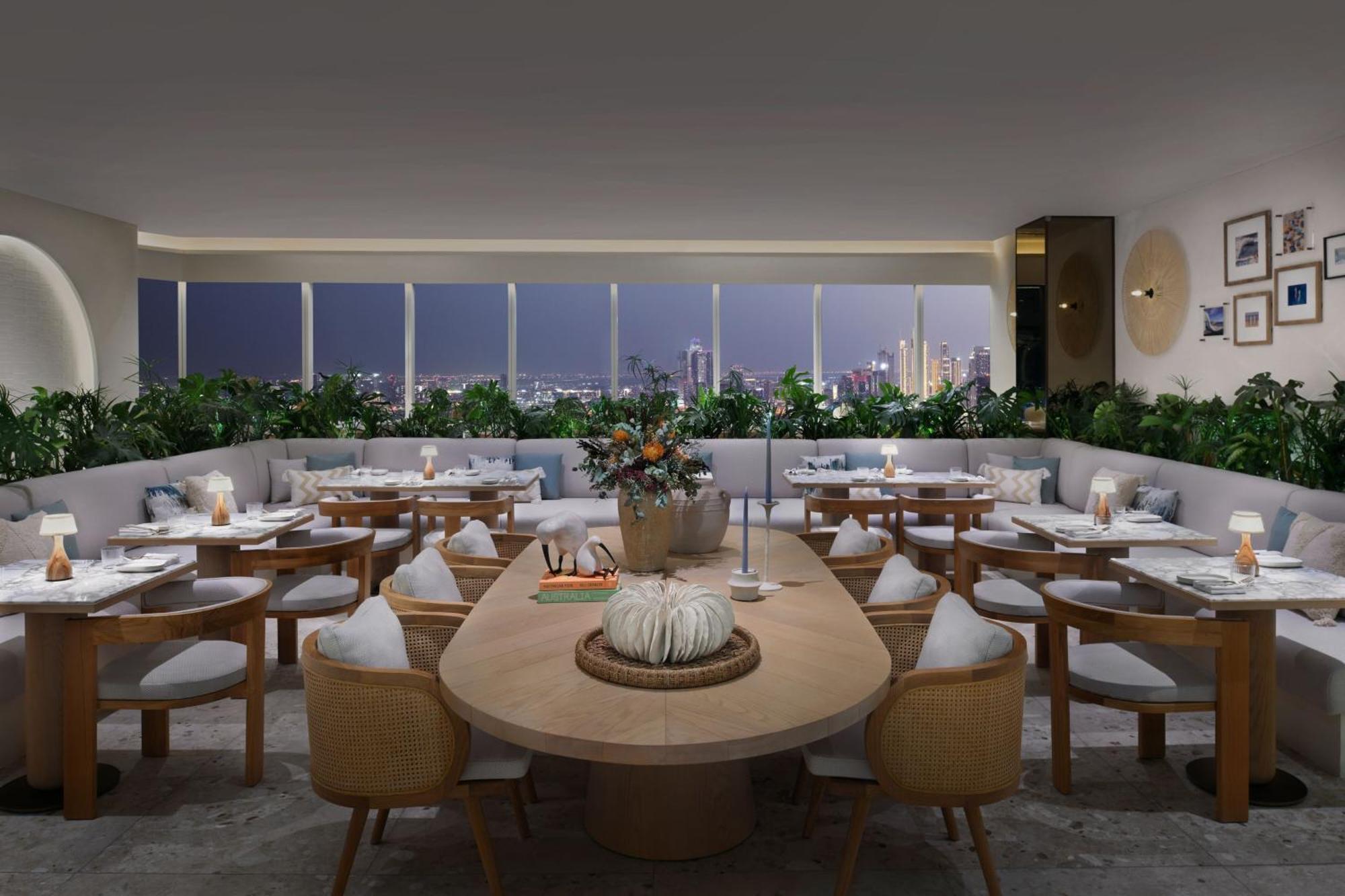 Sheraton Grand Hotel, 5*
