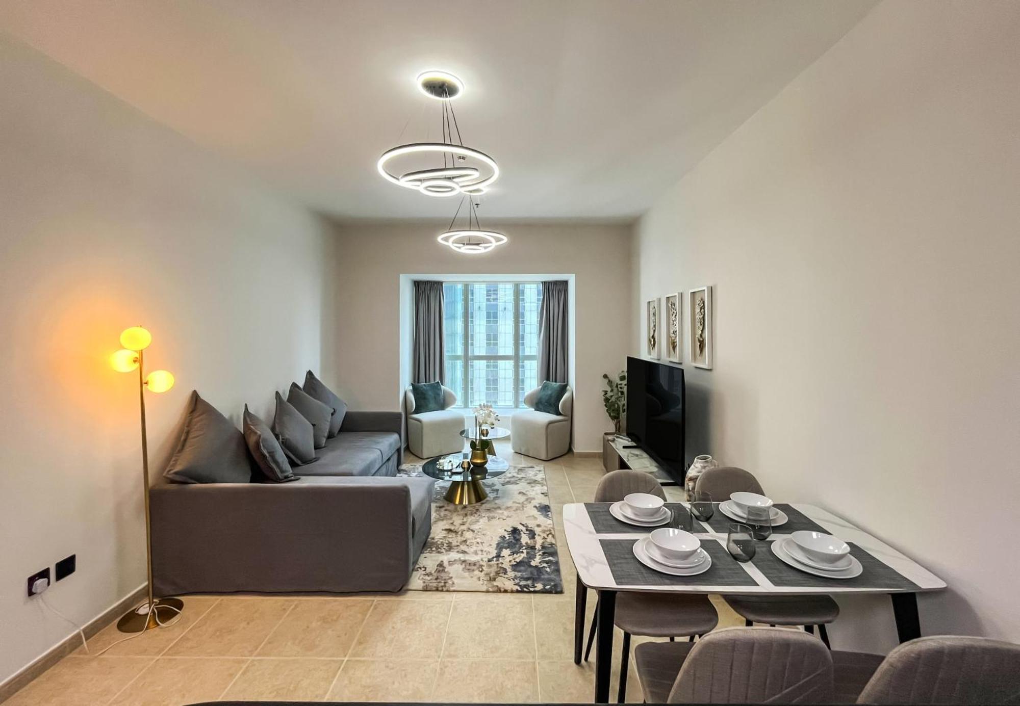 Apartment Livbnb-high Rise 1br With Balcony Near Barasti Dubai