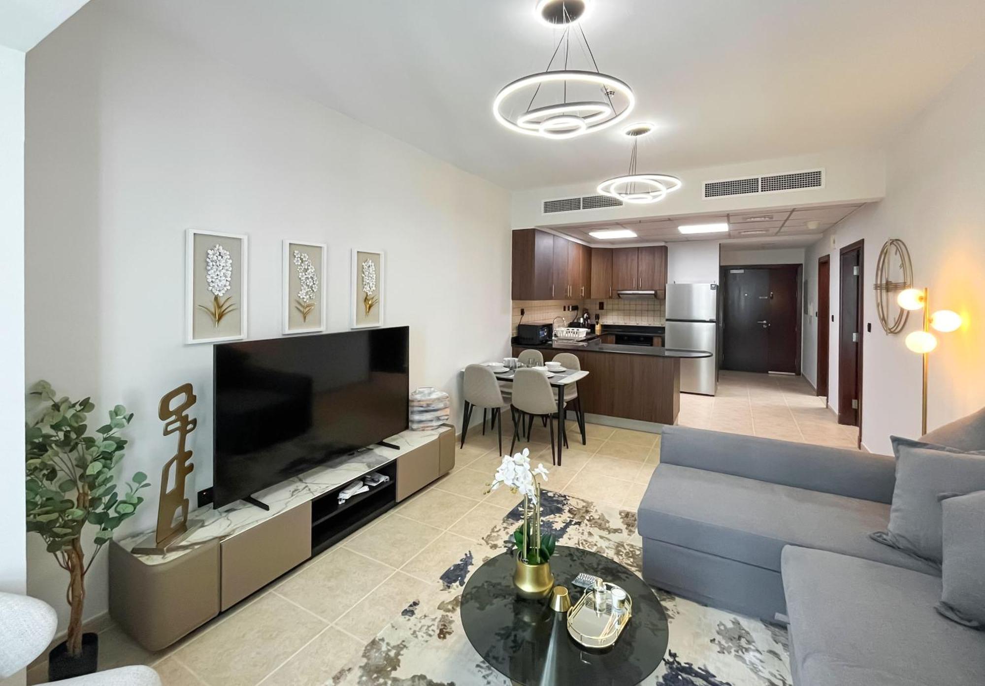 Livbnb-high Rise 1br With Balcony Near Barasti Apartment