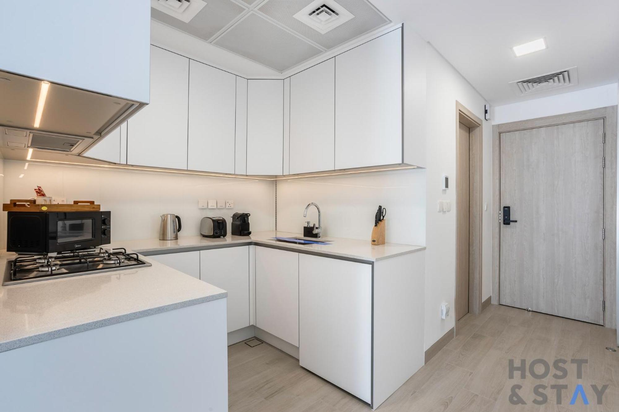 Charming In Luma 22, Jumeirah Village Circle *