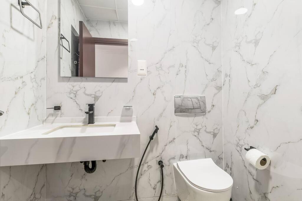 Stunning 2br In The Heart Of Marina Apartment Dubai