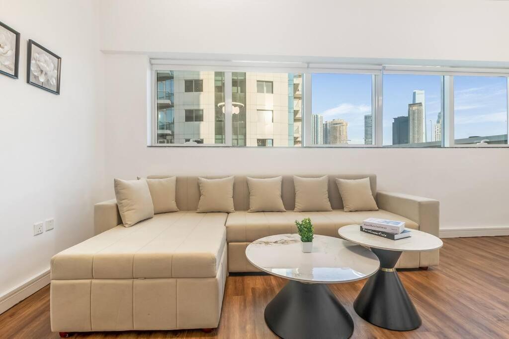 Stunning 2br In The Heart Of Marina * Dubai