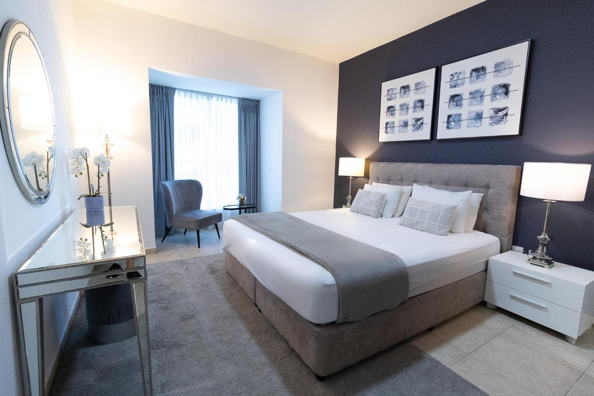 Elite Residences Tower Marina By Happy Season