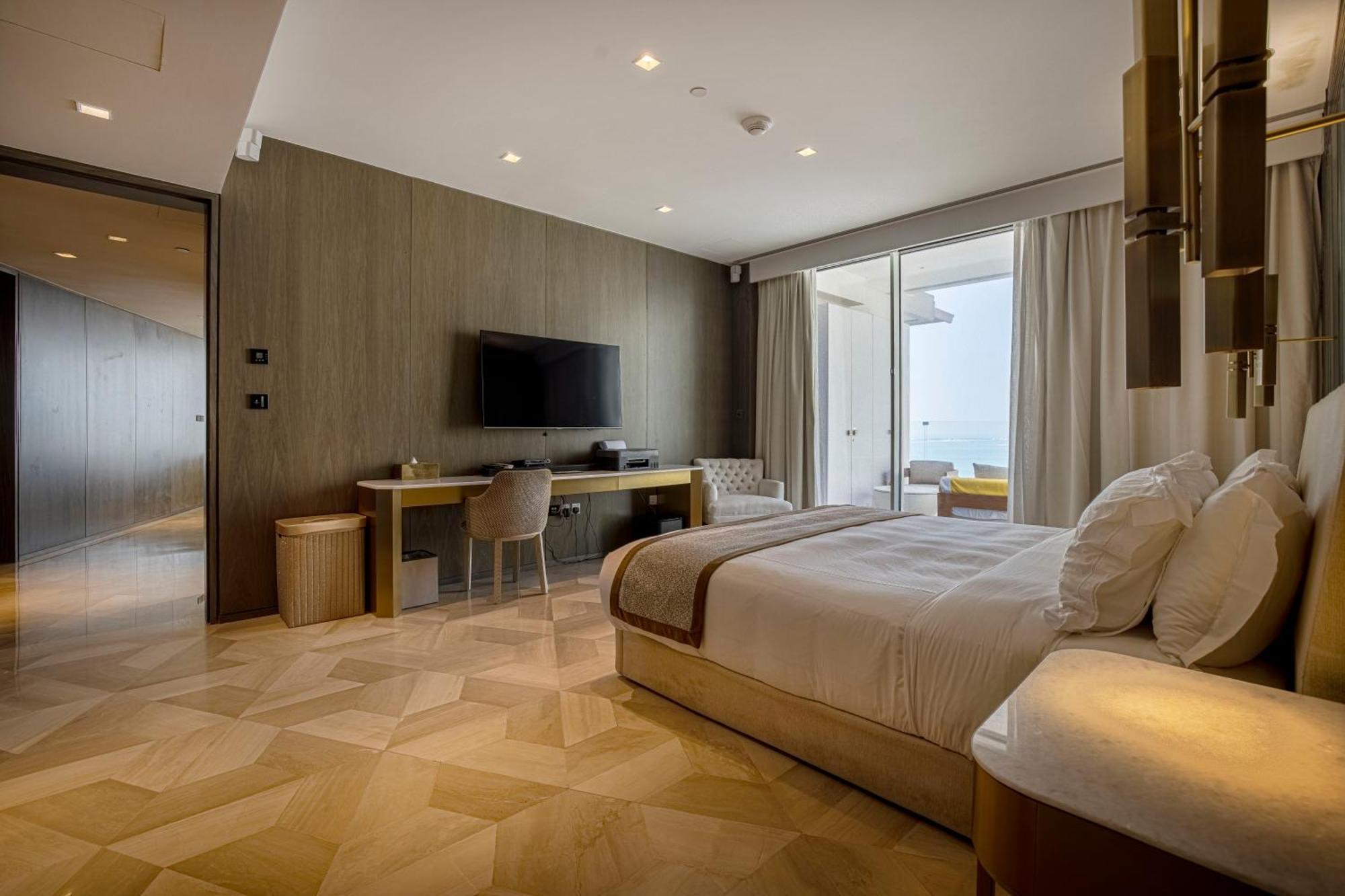 Five Palm Luxury Penthouse Full Marina View & Private Pool Resort