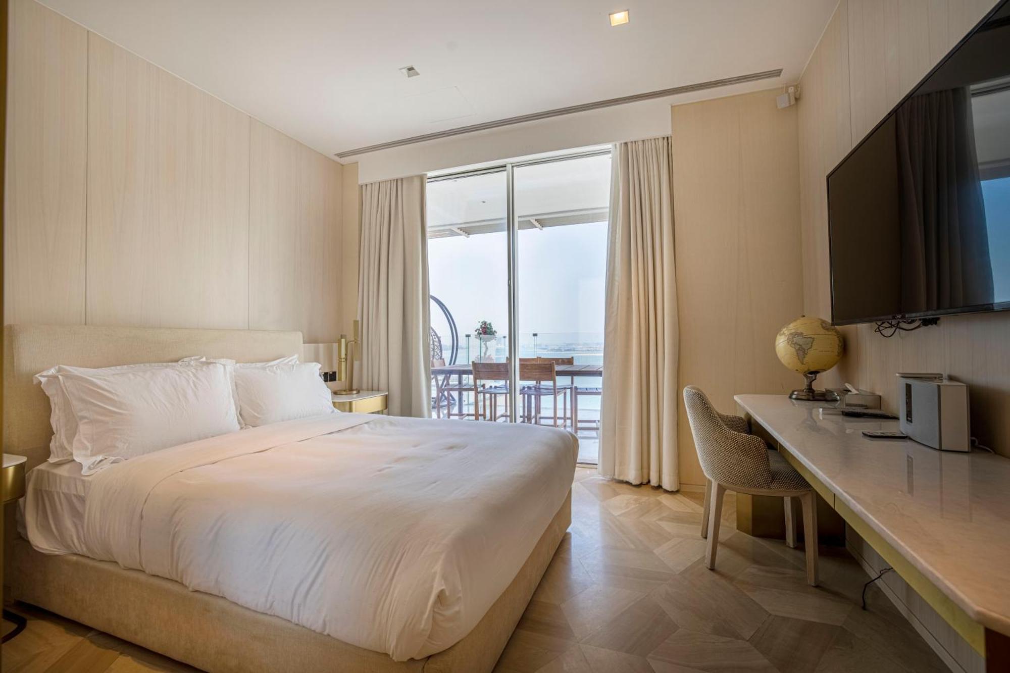 Five Palm Luxury Penthouse Full Marina View & Private Pool *