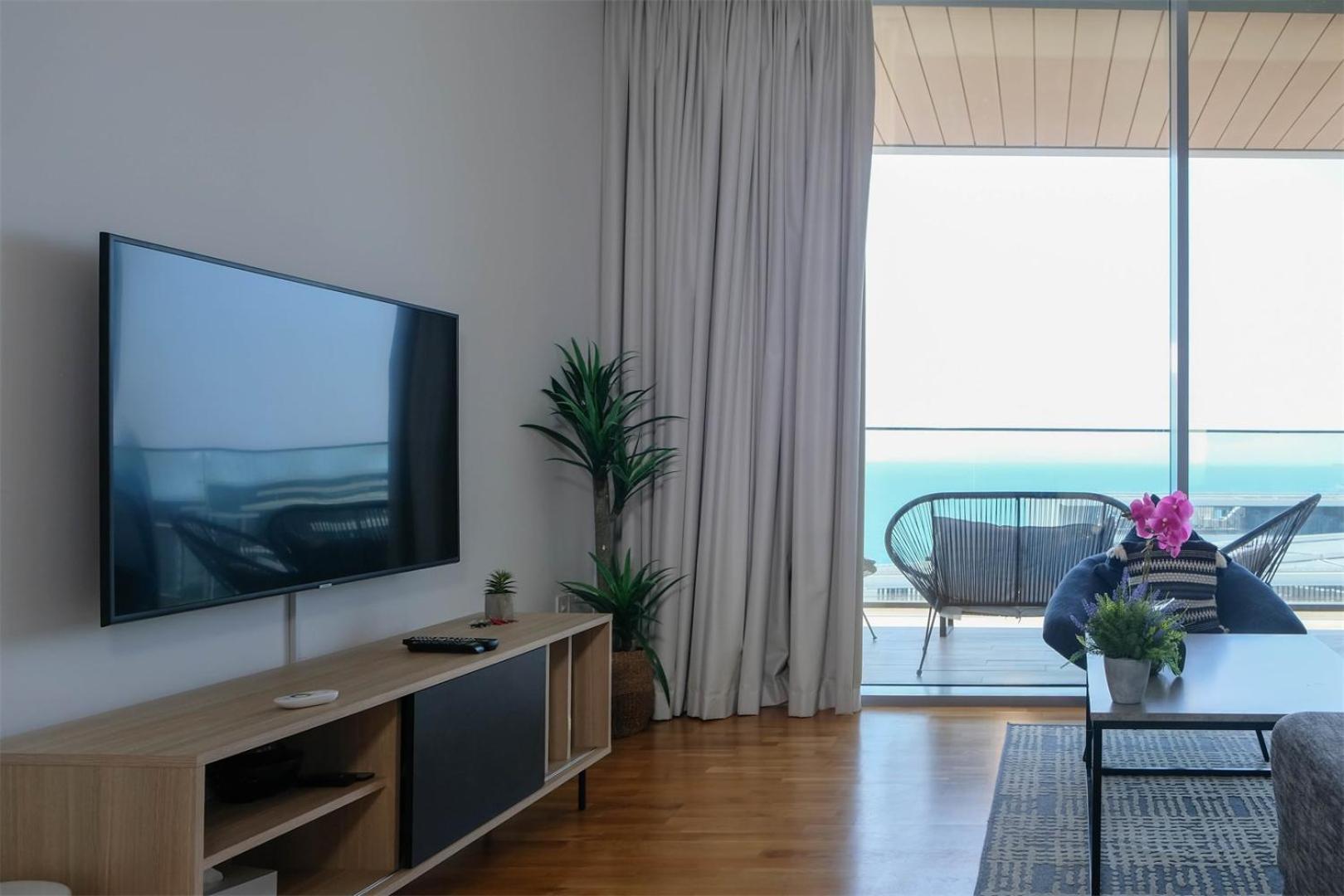 Mira Homes - Luxury 1 Bedroom With Sea View