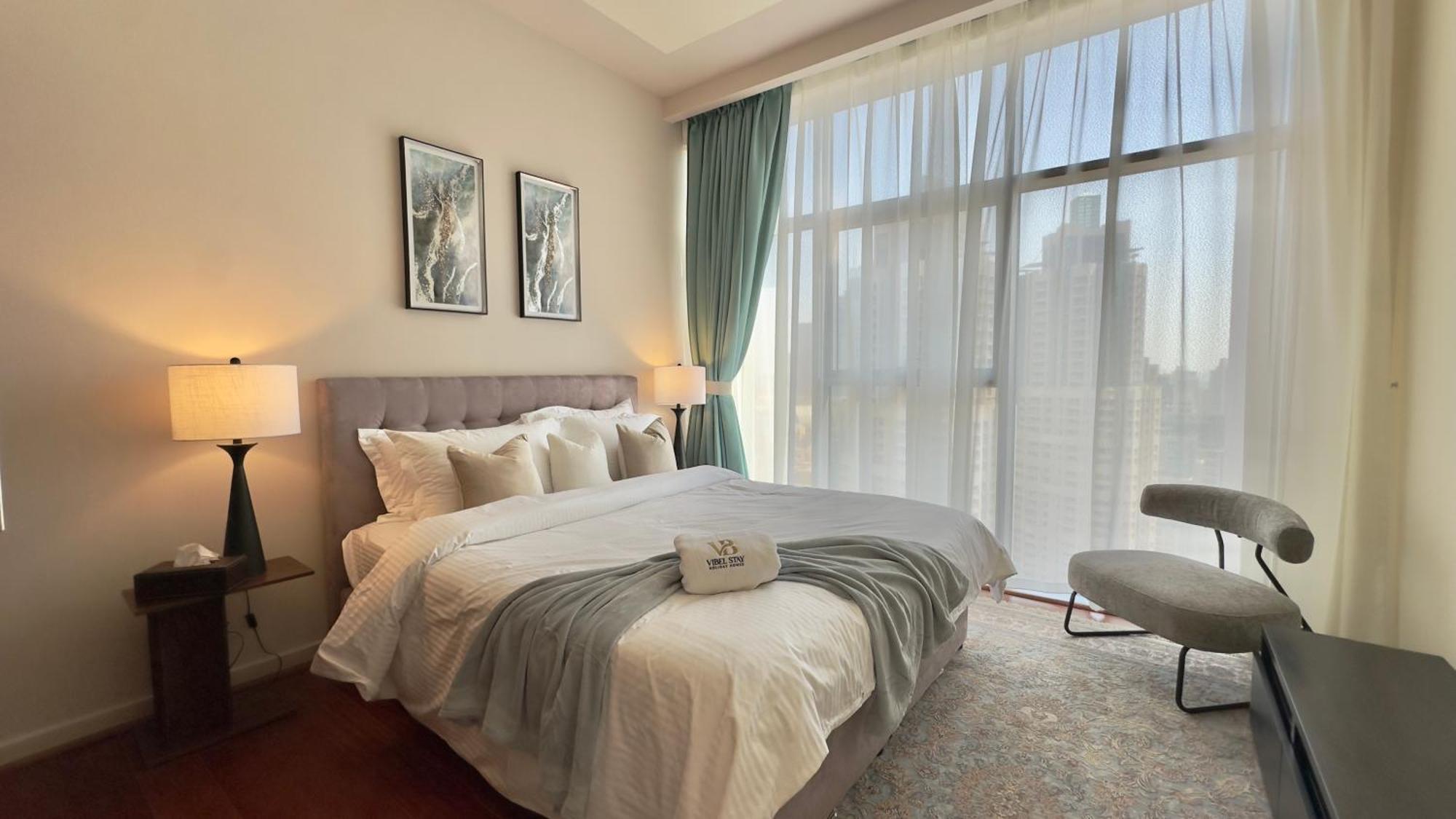 Apartment 3br High Floor At Boulevard Crescent In Downtown By Vibel Dubai