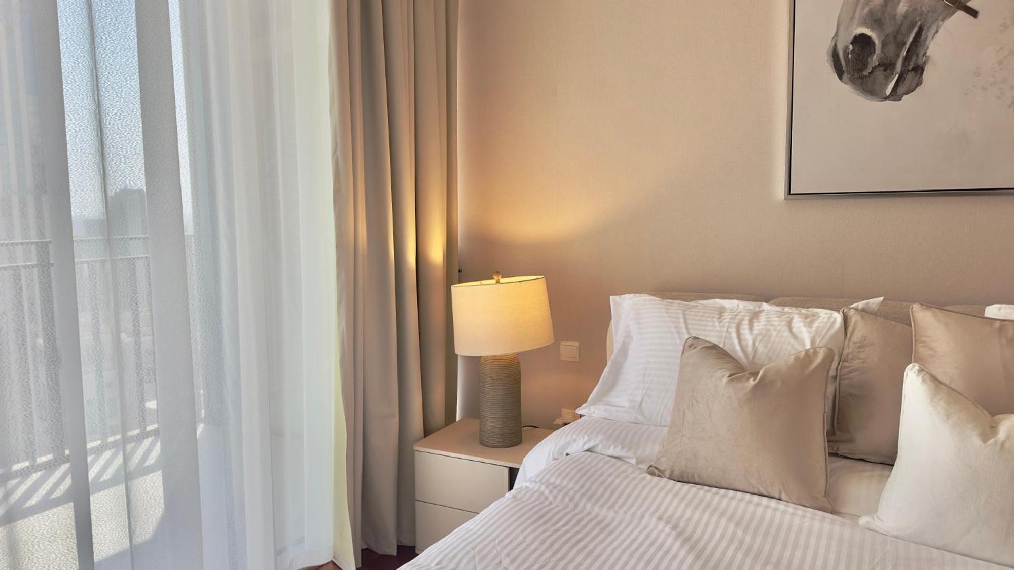 3br High Floor At Boulevard Crescent In Downtown By Vibel Dubai