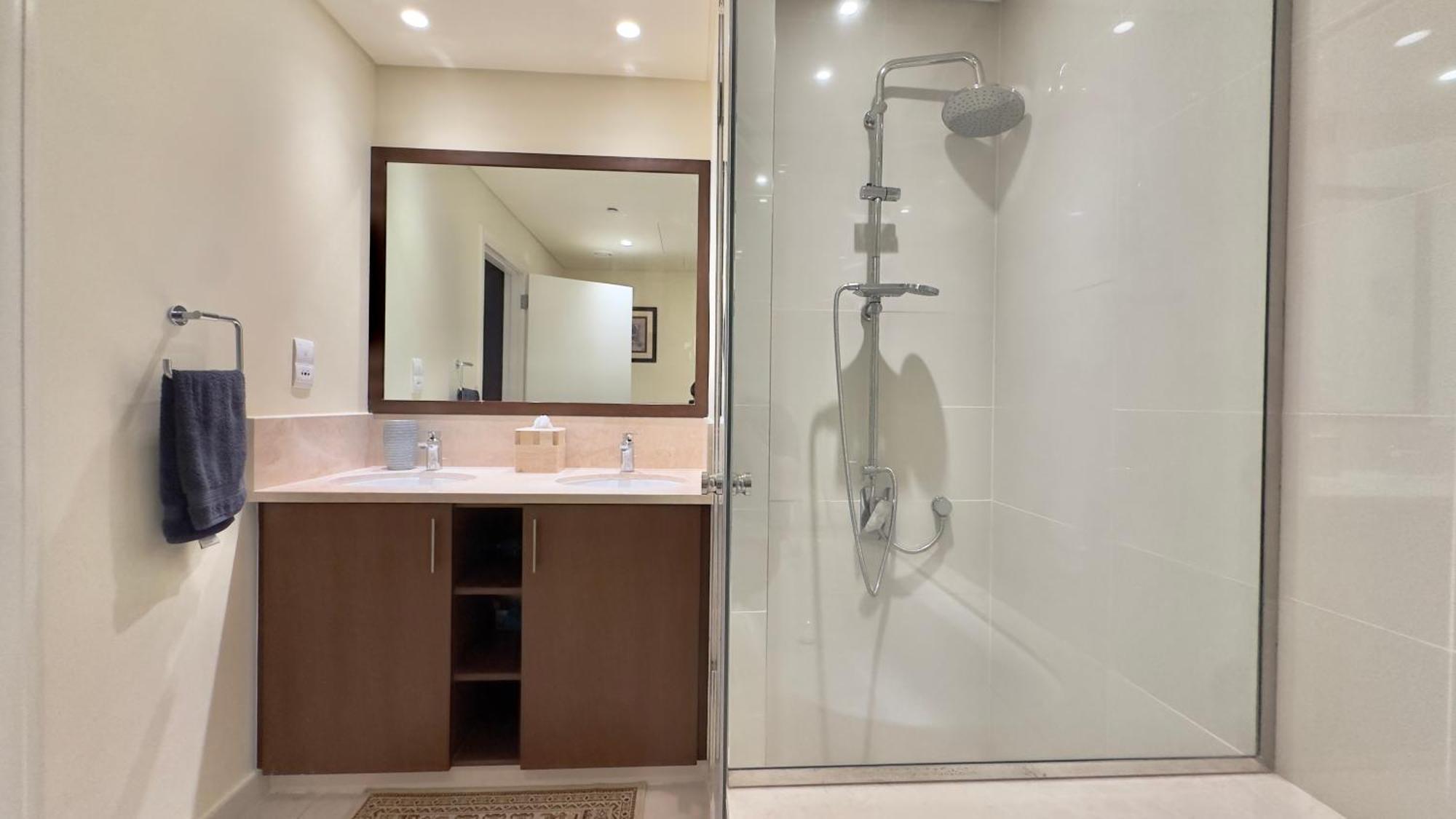 3br High Floor At Boulevard Crescent In Downtown By Vibel * Dubai