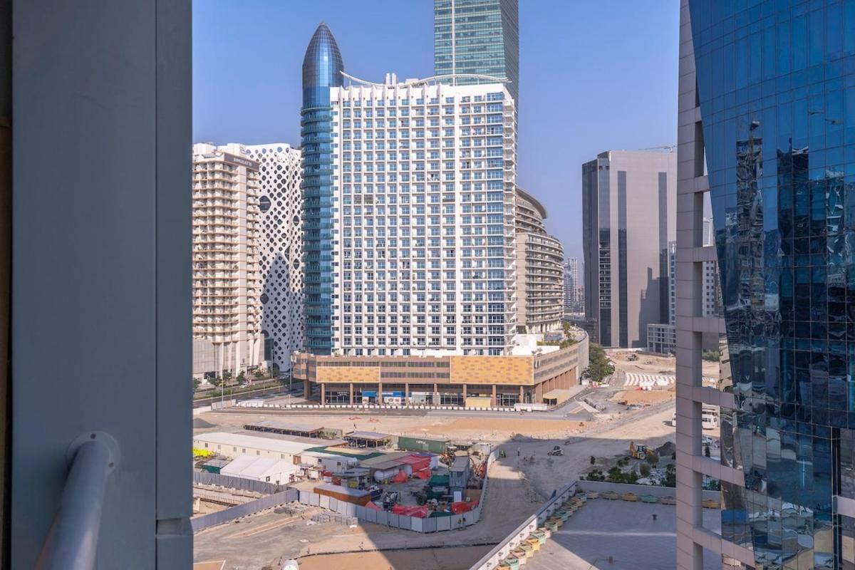 Vibrant 1-bedroom At Executive Bay A In Business Bay *
