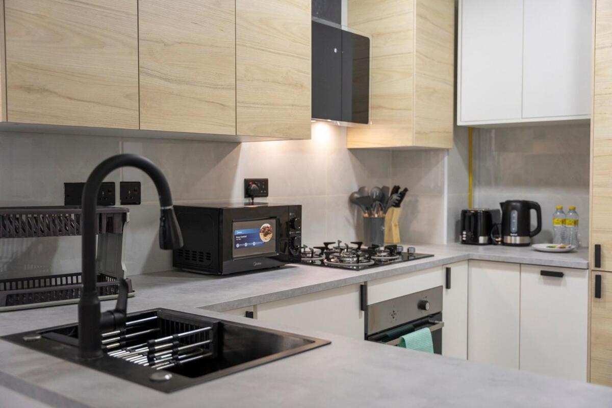 Vibrant 1-bedroom At Executive Bay A In Business Bay * Dubai