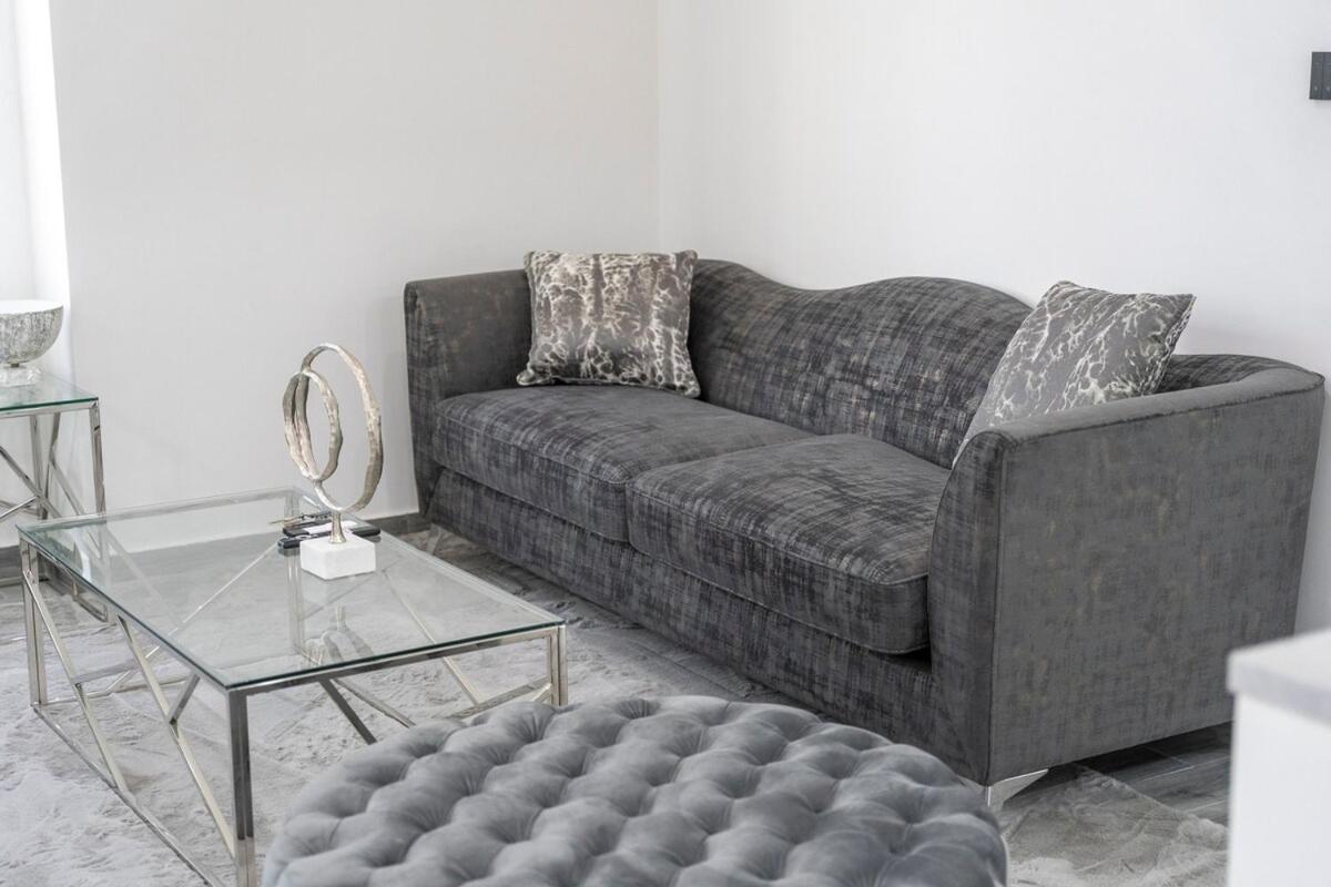 Vibrant 1-bedroom At Executive Bay A In Business Bay *