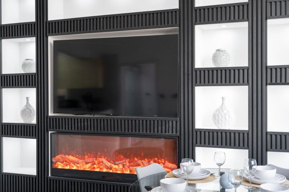 Vibrant 1-bedroom At Executive Bay A In Business Bay * Dubai