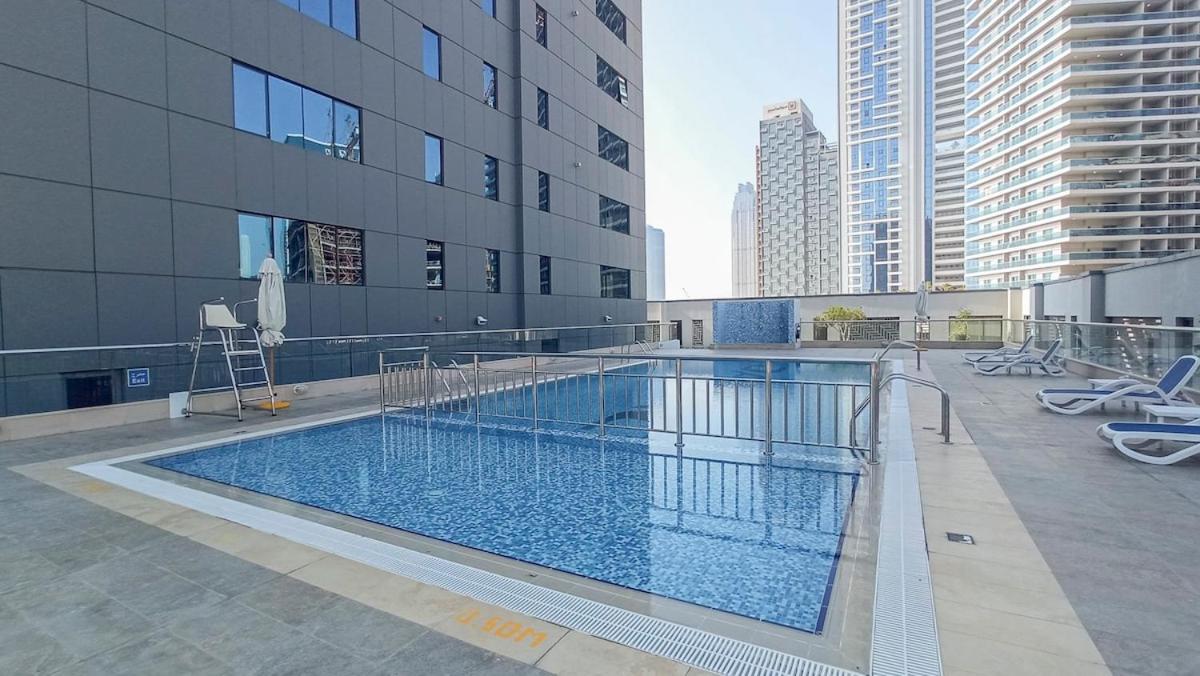 Vibrant 1-bedroom At Executive Bay A In Business Bay *