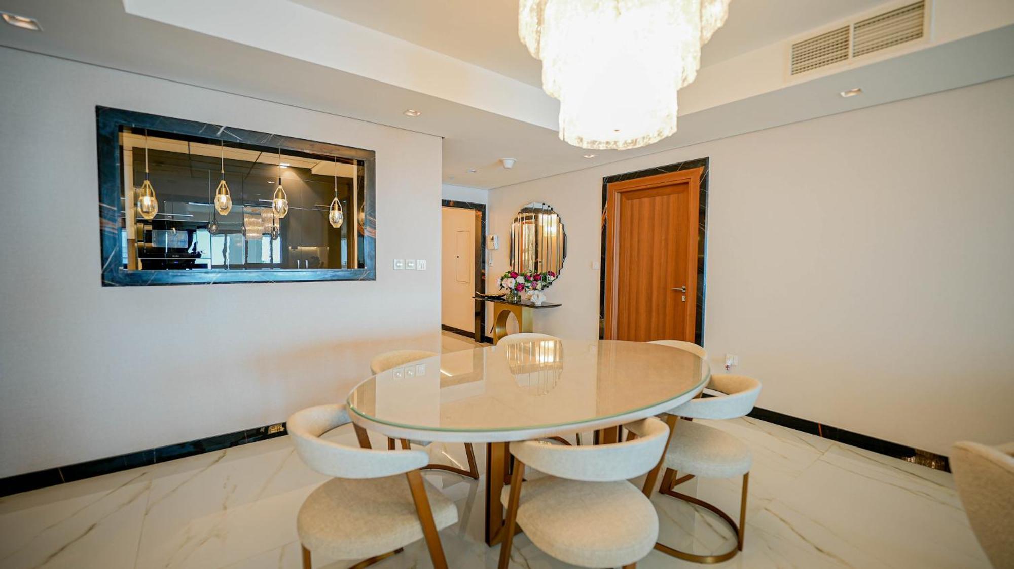Apartment Stunning Infinite Sea View Three Bedroom Plus Maid's In Palm Jumeirah Dubai