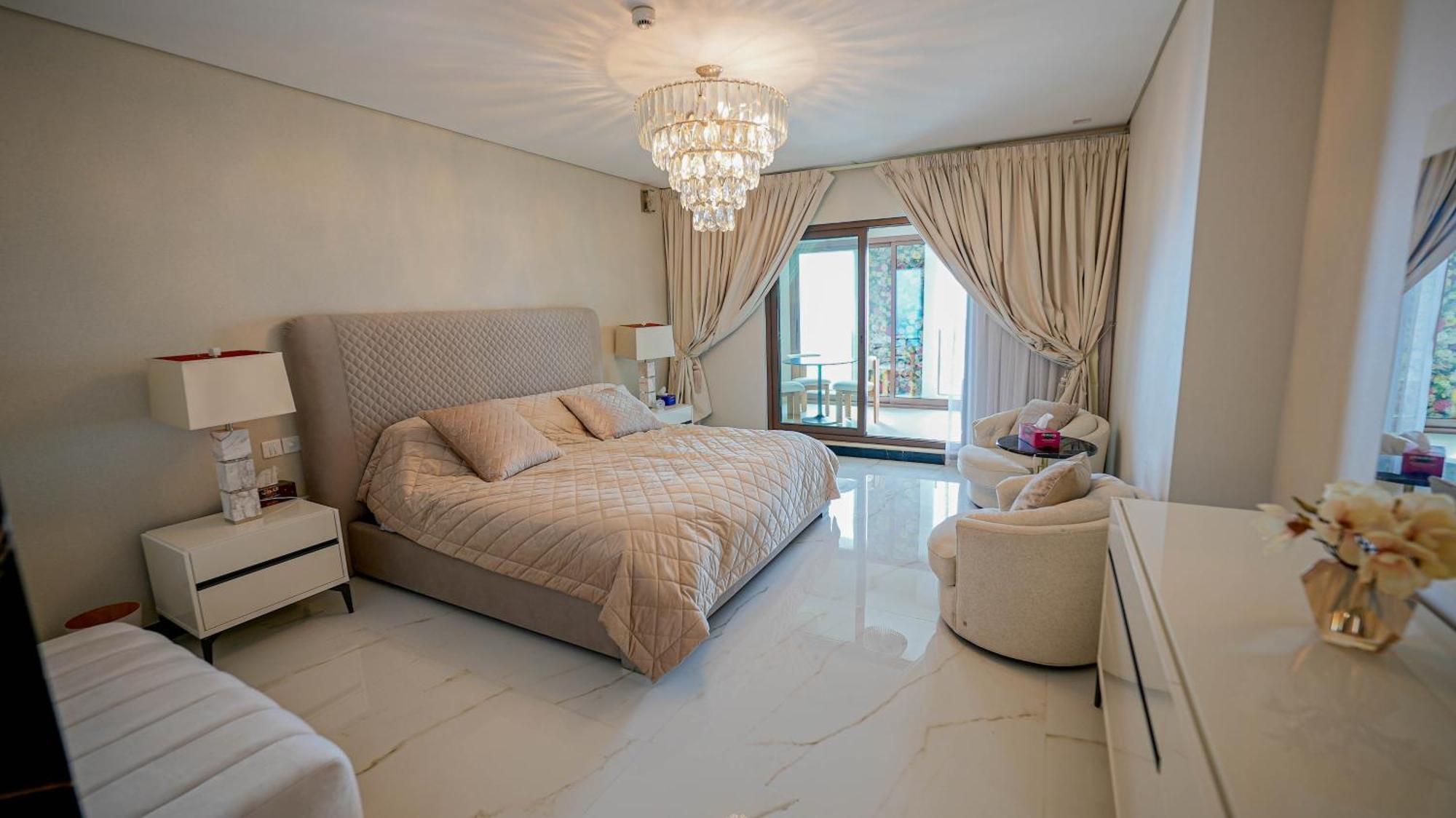 Stunning Infinite Sea View Three Bedroom Plus Maid's In Palm Jumeirah * Dubai