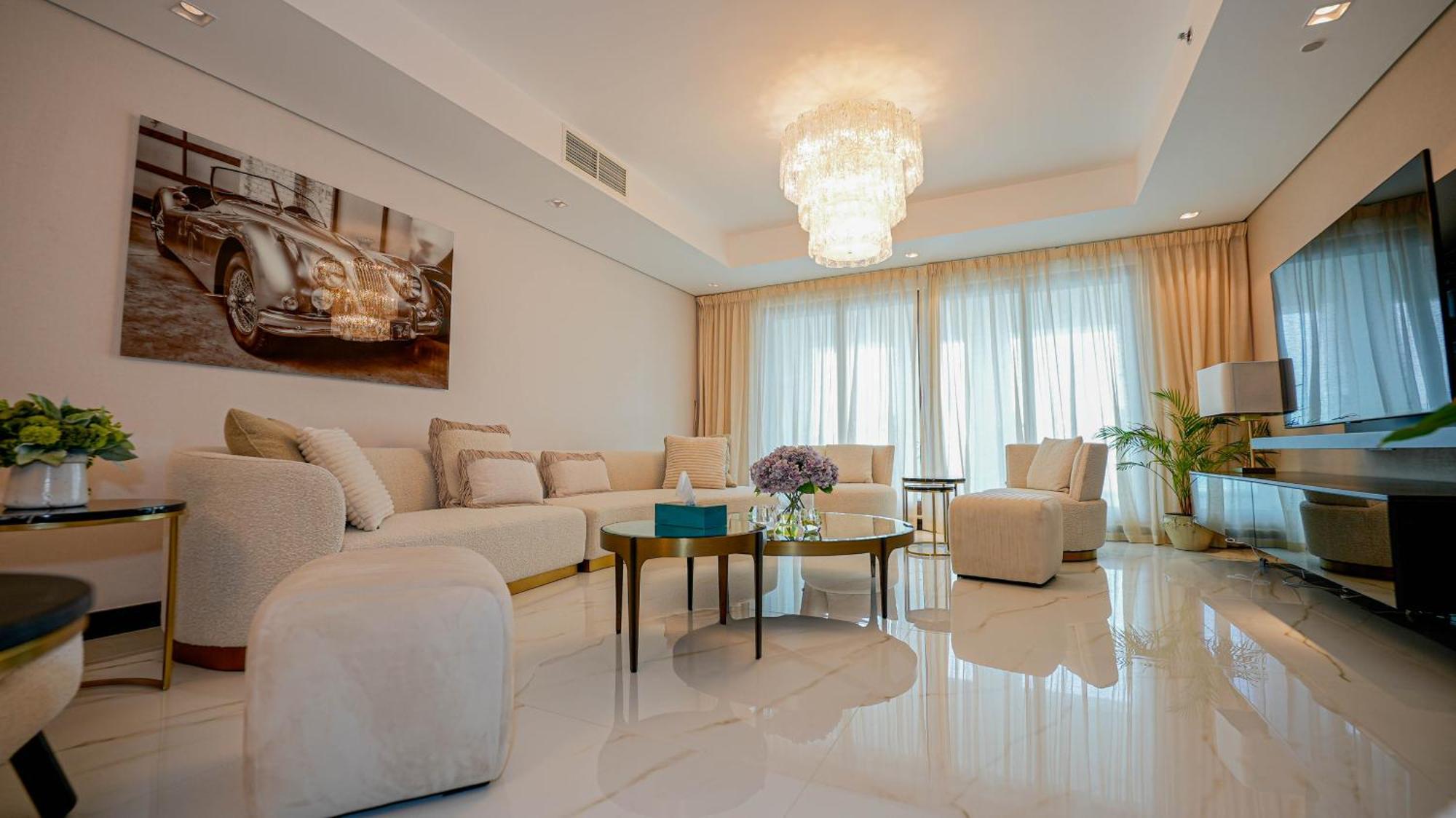 Stunning Infinite Sea View Three Bedroom Plus Maid's In Palm Jumeirah Apartment Dubai