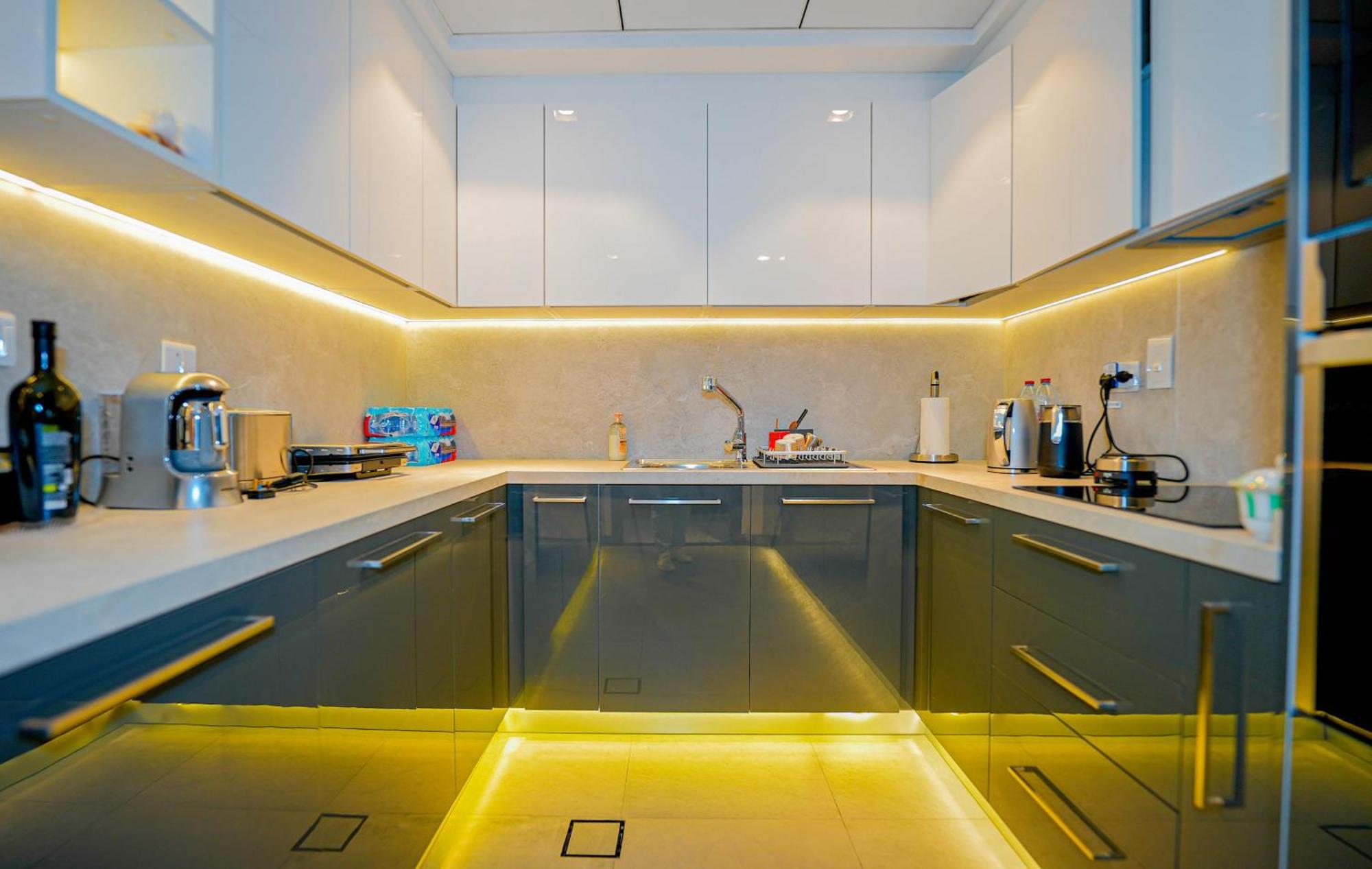 Stunning Infinite Sea View Three Bedroom Plus Maid's In Palm Jumeirah