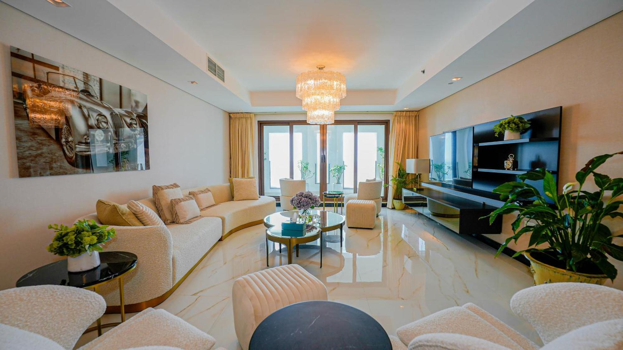 Apartment Stunning Infinite Sea View Three Bedroom Plus Maid's In Palm Jumeirah Dubai