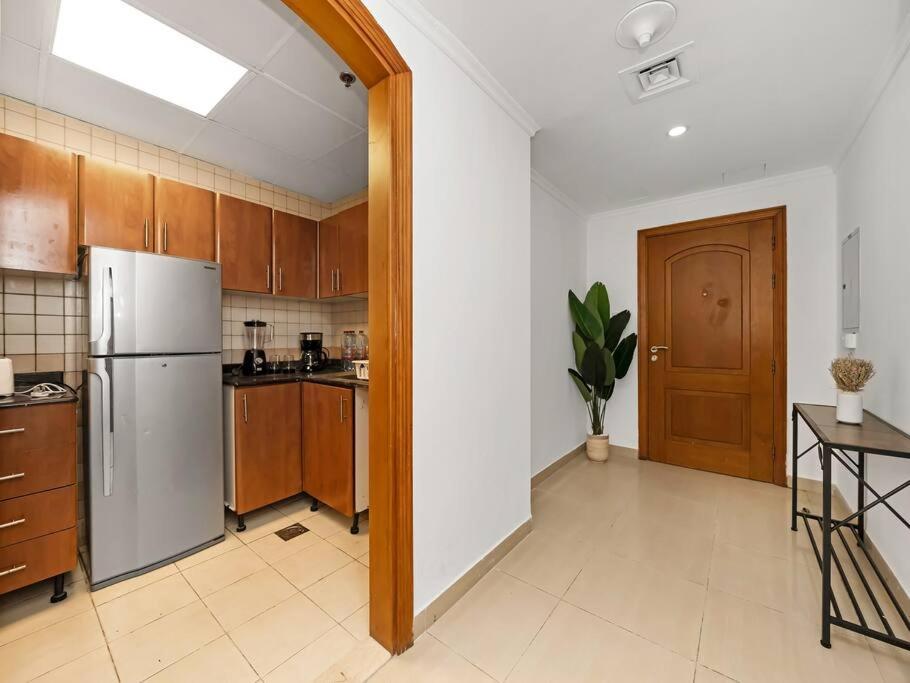 Spacious In The Heart Of Marina W Seaview Apartment *