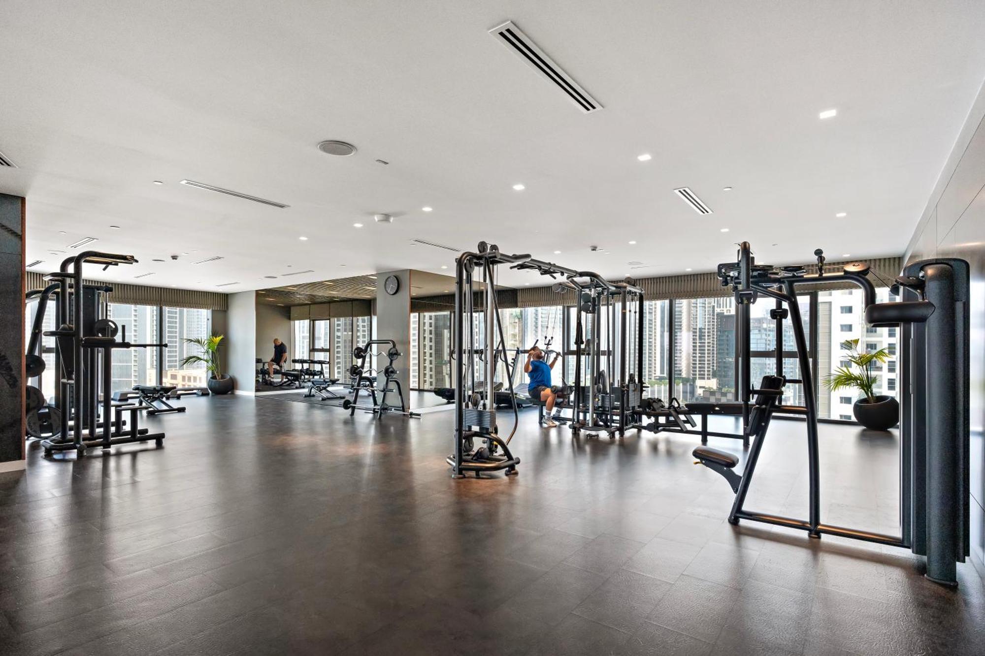 Pool In The Clouds With Burj Khalifa View, 2br In Paramount Midtown * Dubai