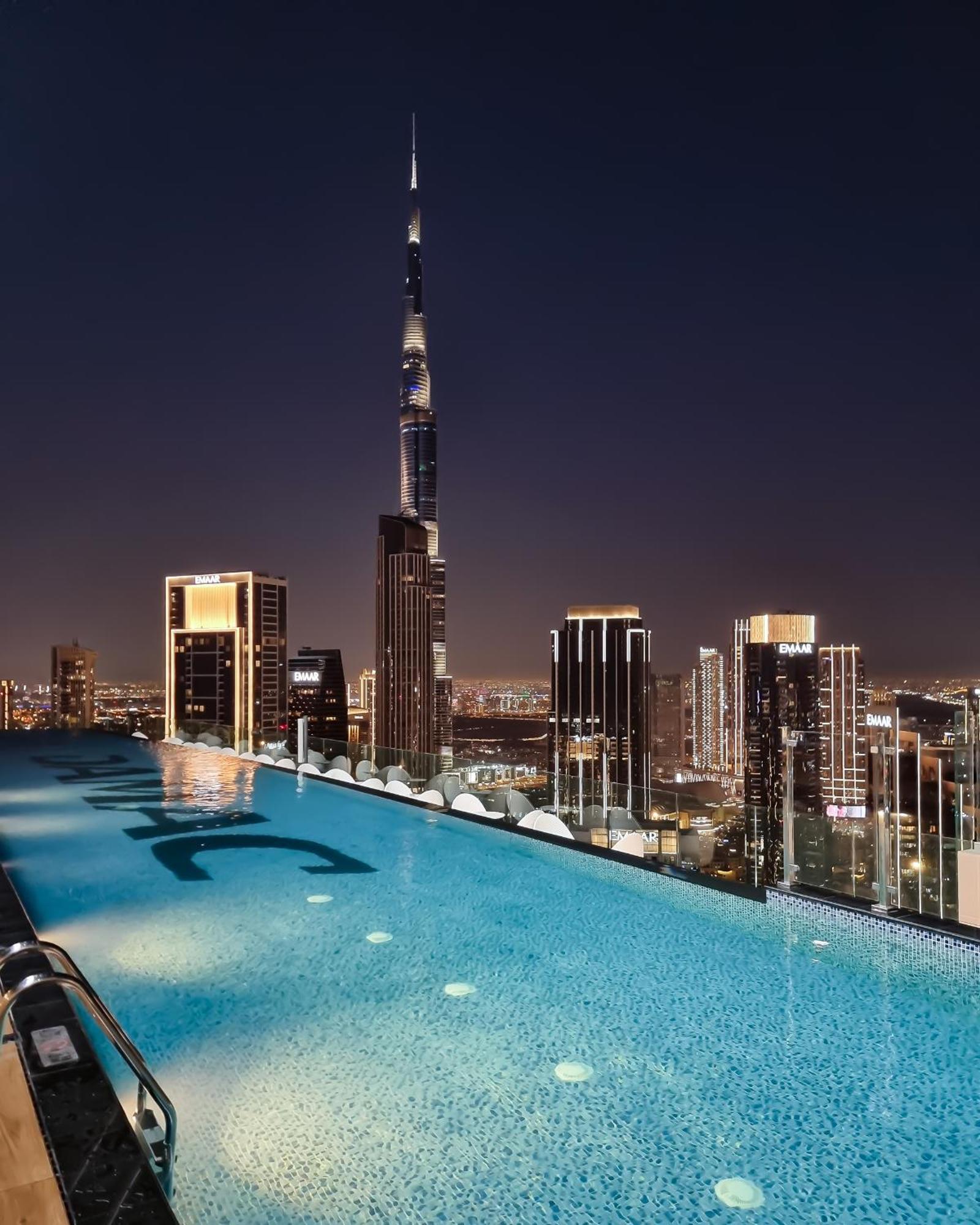Pool In The Clouds With Burj Khalifa View, 2br In Paramount Midtown Apartment Dubai