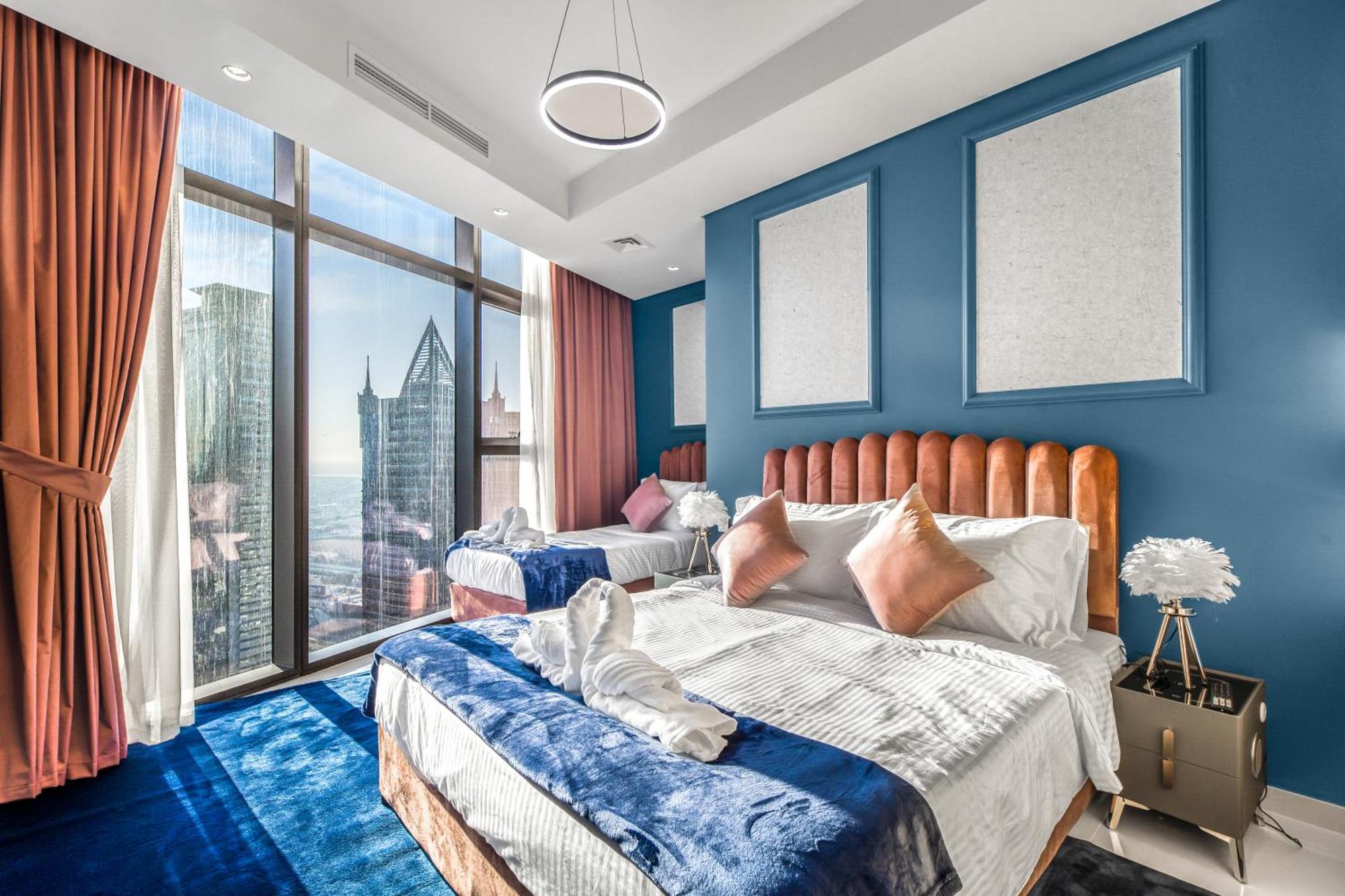 Apartment Pool In The Clouds With Burj Khalifa View, 2br In Paramount Midtown Dubai