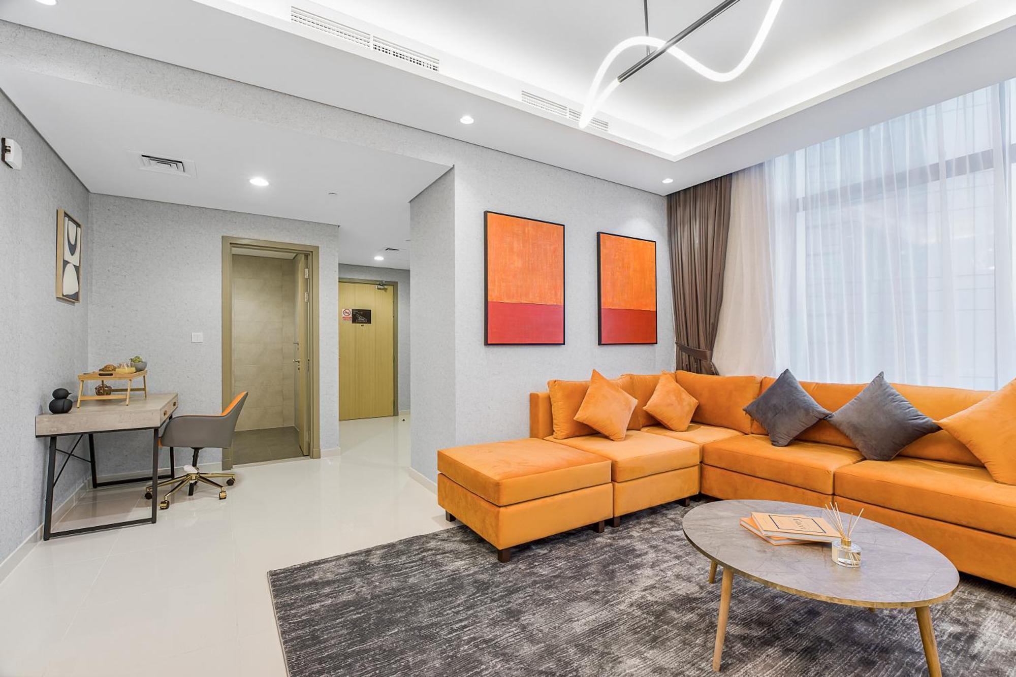 Pool In The Clouds With Burj Khalifa View, 2br In Paramount Midtown Dubai