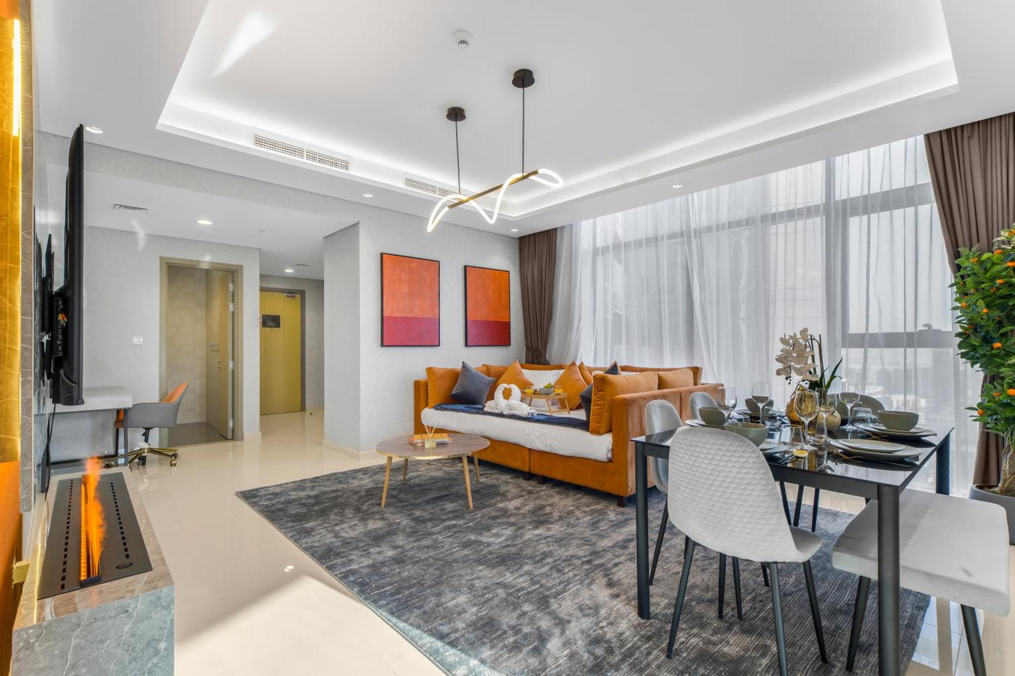 Pool In The Clouds With Burj Khalifa View, 2br In Paramount Midtown Apartment
