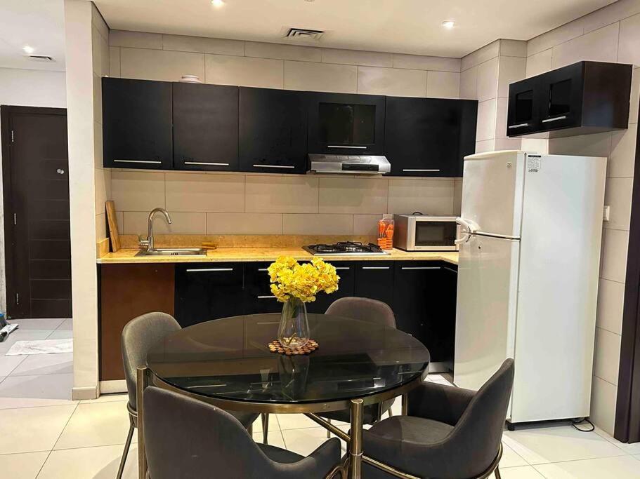 Cozy 1bhk Apartment-dubai Marina Dubai
