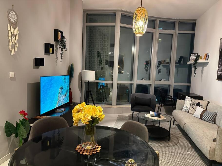 Cozy 1bhk Apartment-dubai Marina Apartment