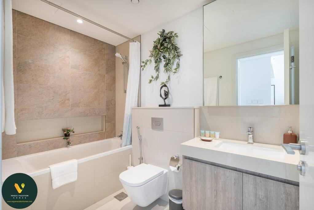 Apartment Downtown Views Ii - Vogue Luxurious One Bedroom With Balcony, Opposite Mall Skybridge *