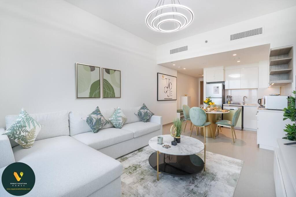 Apartment Downtown Views Ii - Vogue Luxurious One Bedroom With Balcony, Opposite Mall Skybridge Dubai