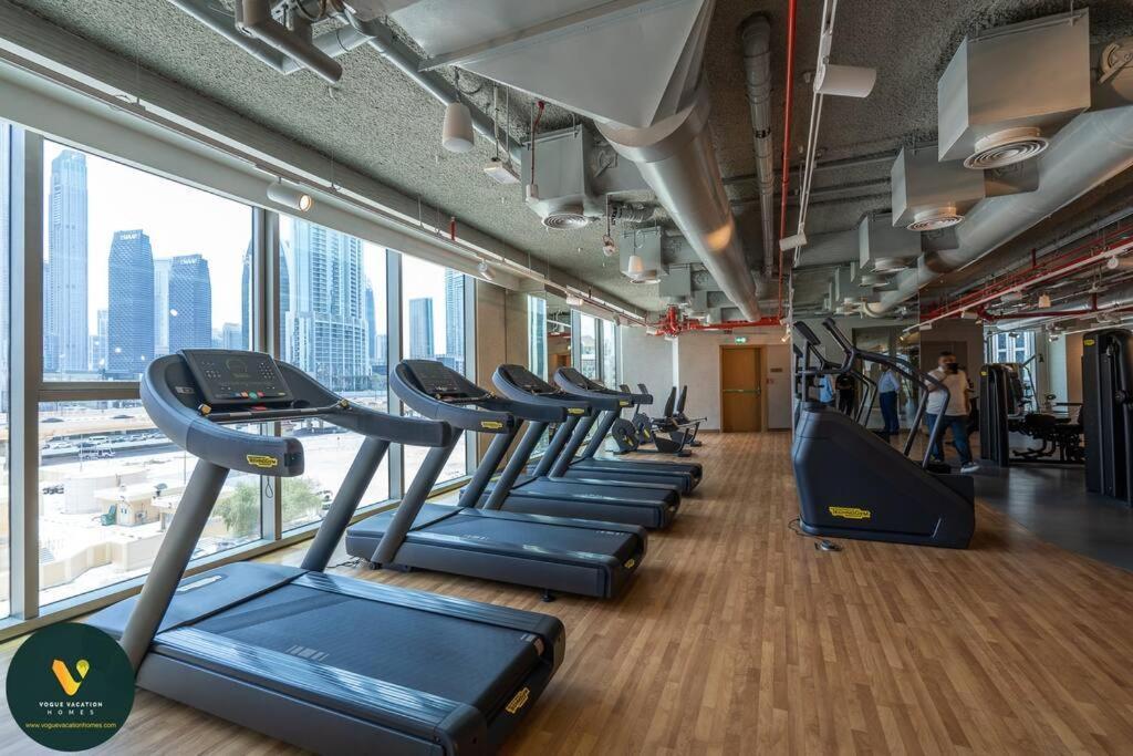 Downtown Views Ii - Vogue Luxurious One Bedroom With Balcony, Opposite Mall Skybridge
