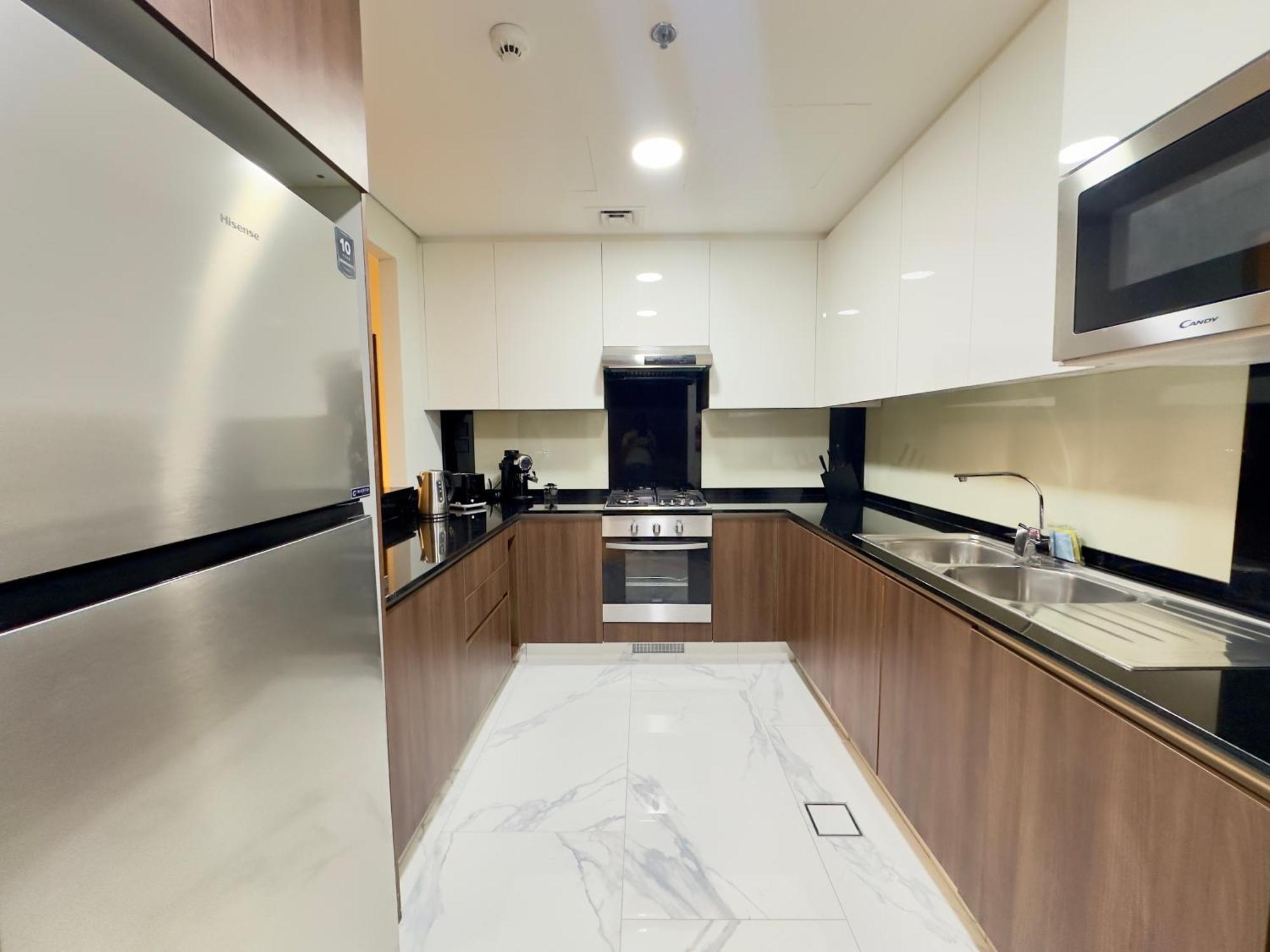 Quickstay 19 J One Stylish Modern
