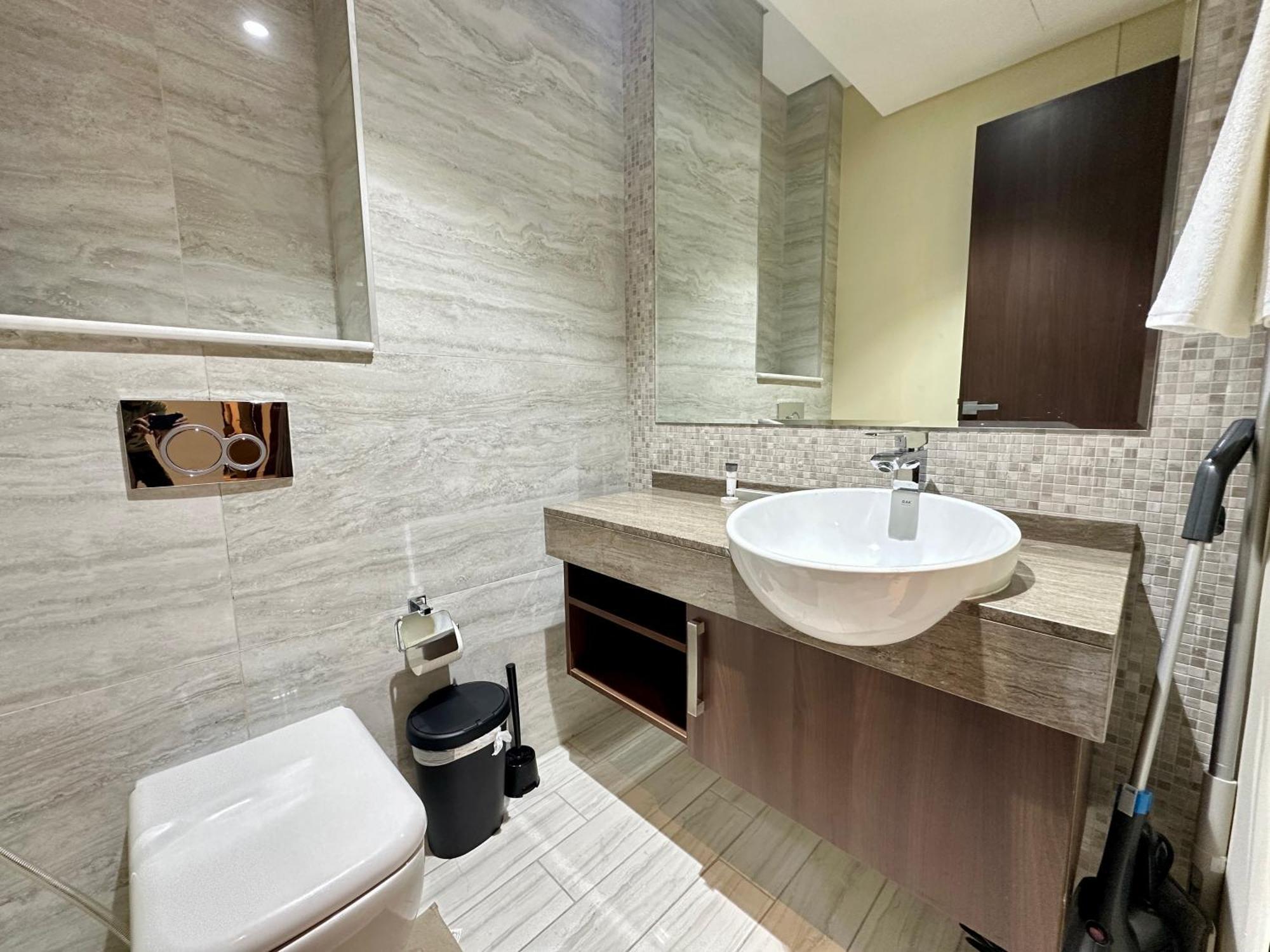 Quickstay 19 J One Stylish Modern Apartment