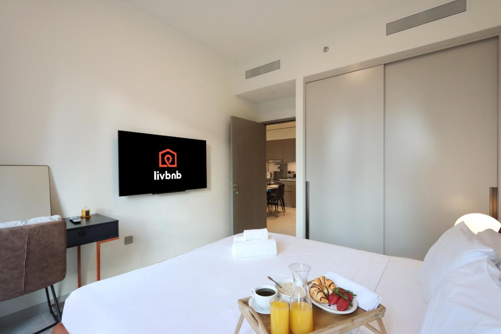Apartment Livbnb-prestige 1br In Grande, Pool With Iconic Burj Khalifa View