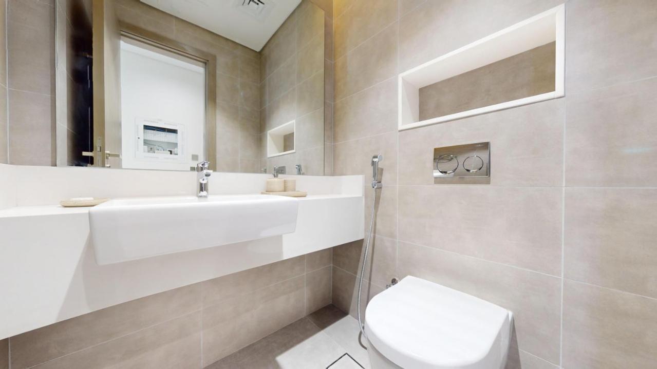 District One - Aesthetic One Bed With Lagoon View Dubai