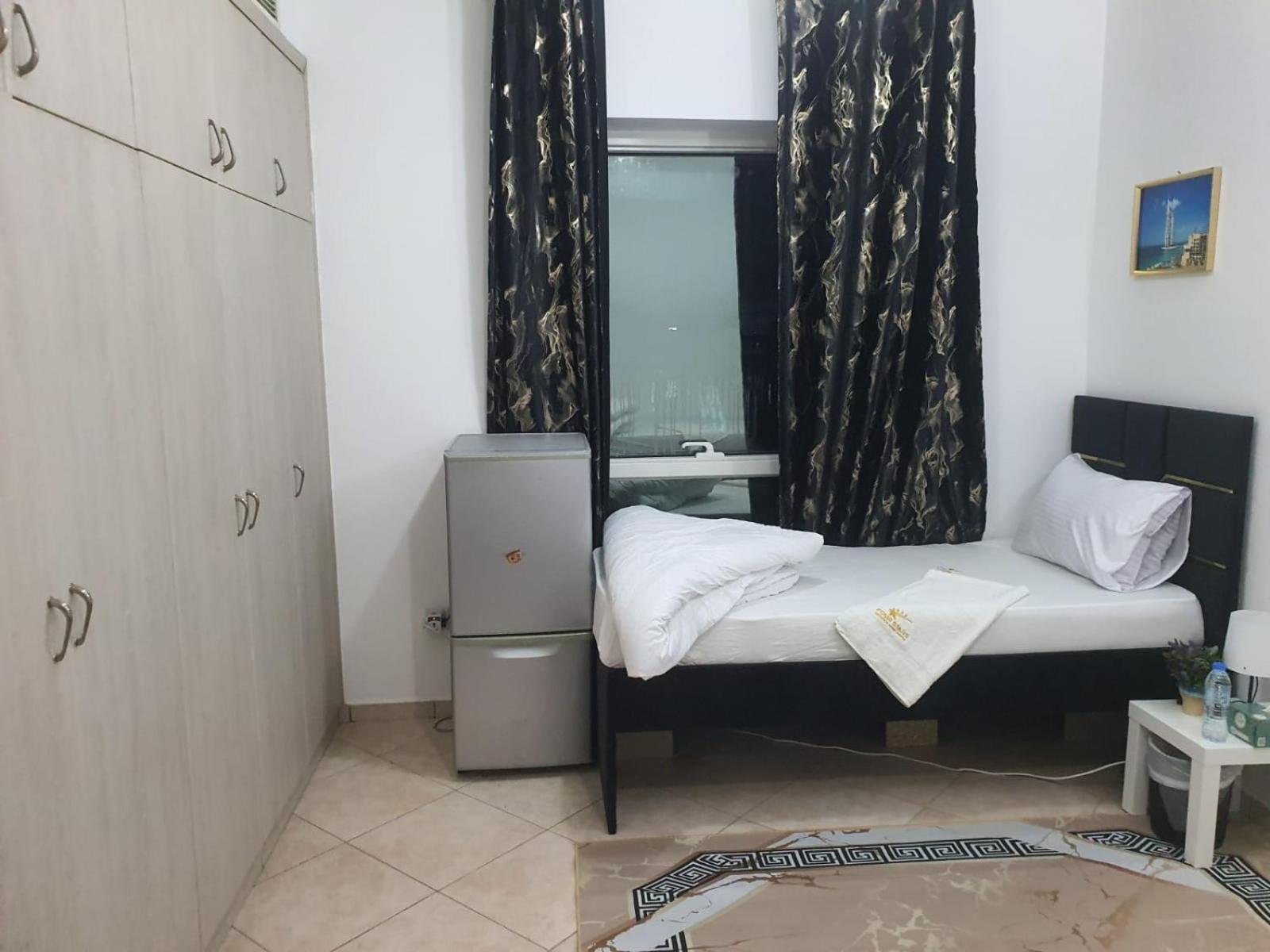 Apartment For Ladies Only