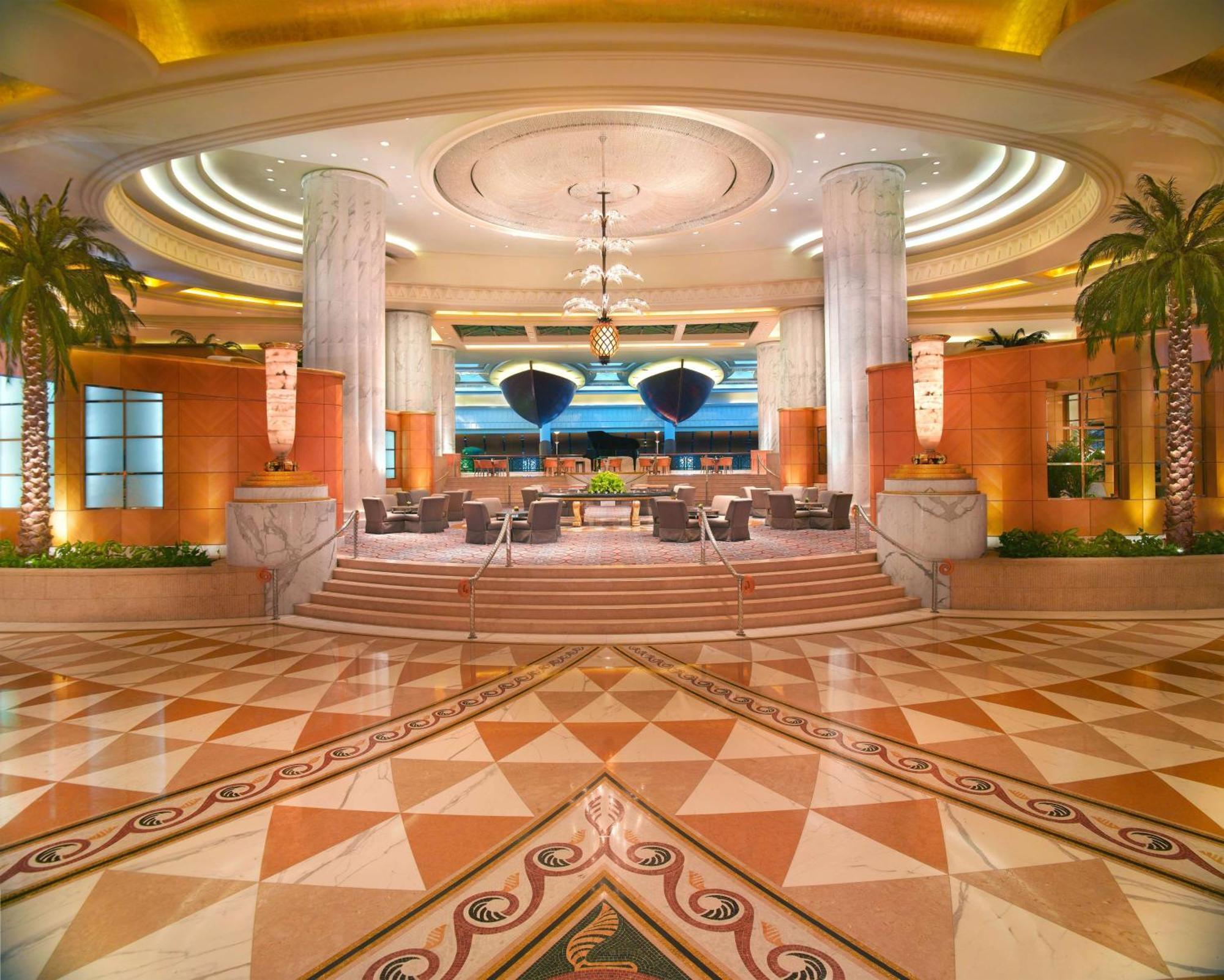 Grand Hyatt 5*