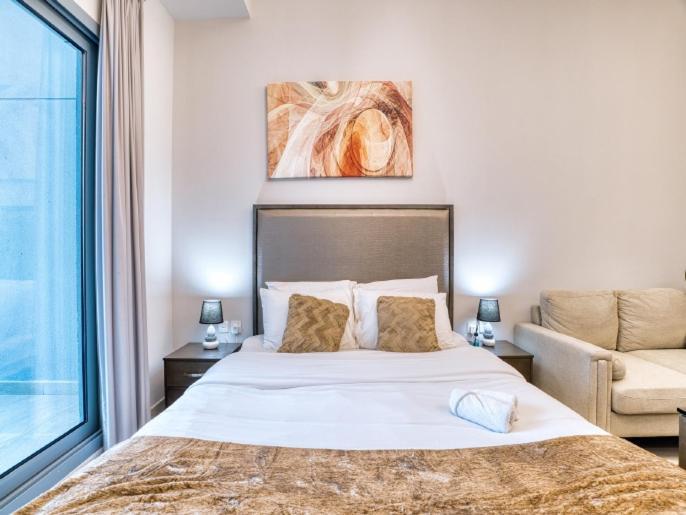 Luxury In Business Bay With Canal View - 1906 Apartment *