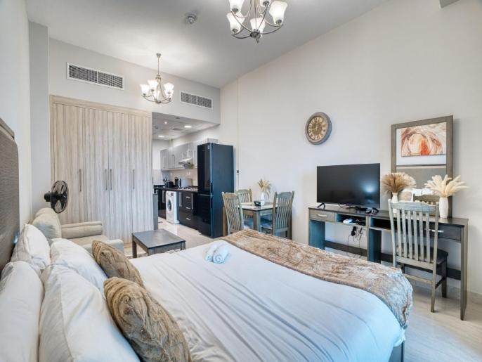 Luxury In Business Bay With Canal View - 1906 *
