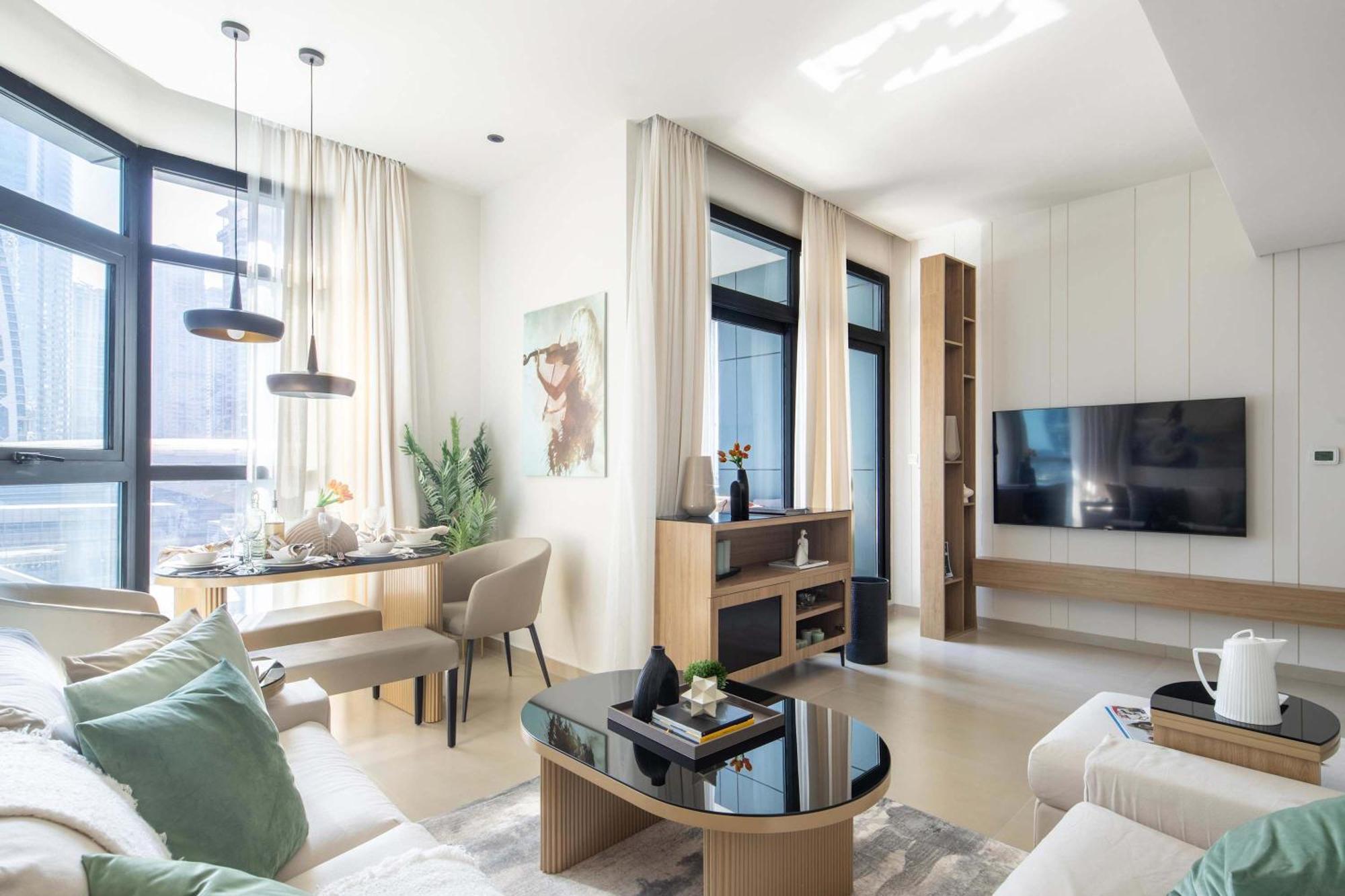 Frank Porter - Marina A Apartment *