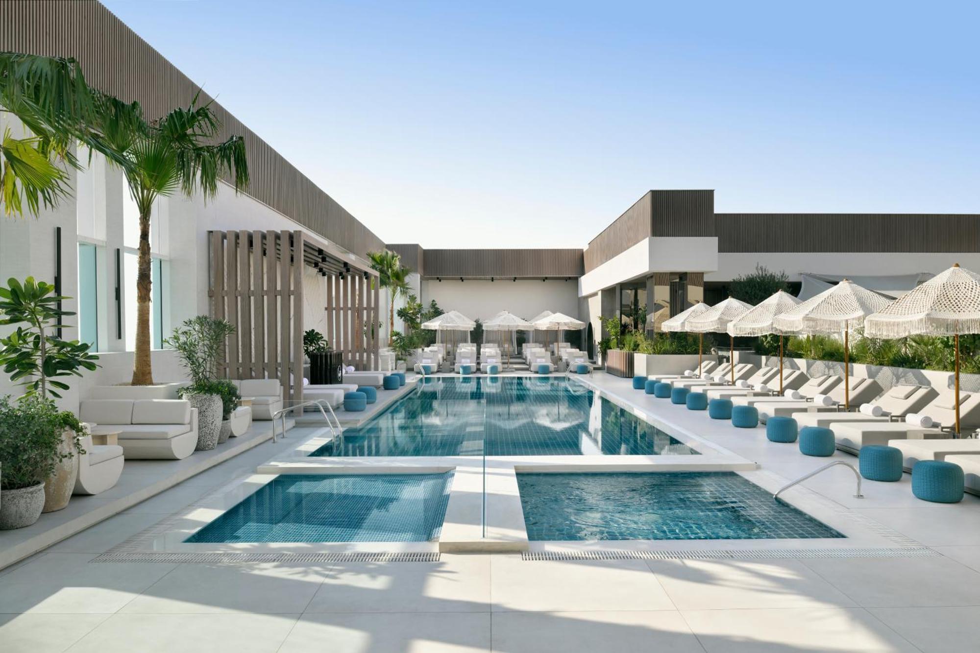 Sheraton Grand Hotel, 5* Dubai