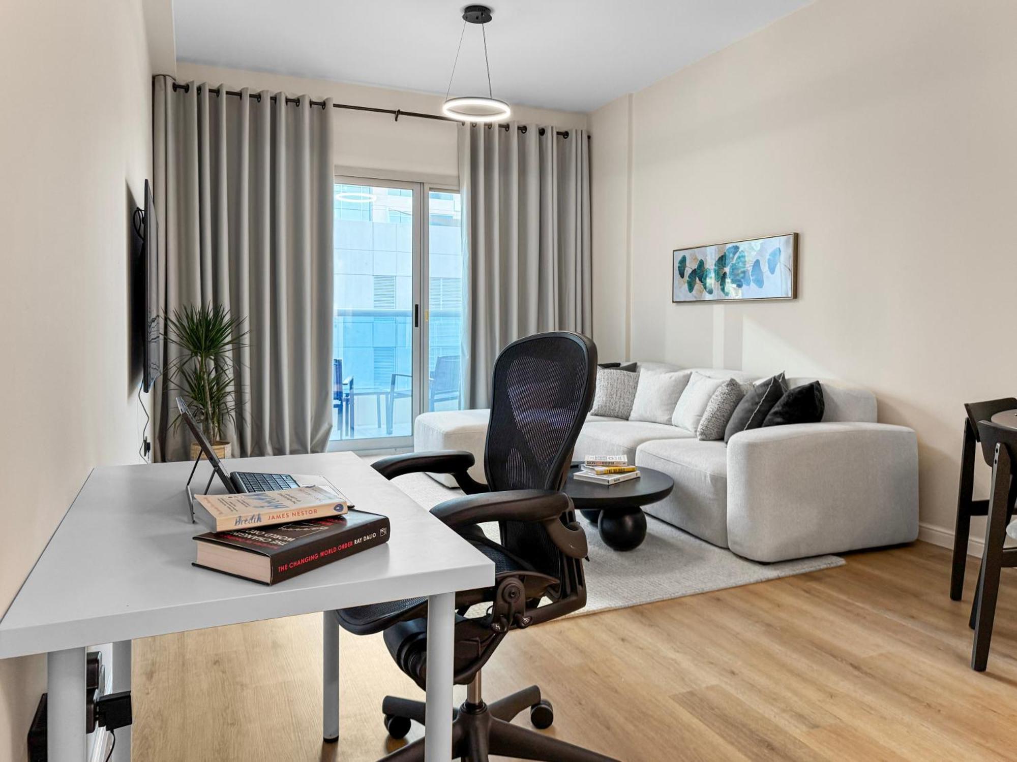 Apartment Modern Renovated Spacious With Pool, Gym & Jacuzzi Access In Marina, Step To Metro