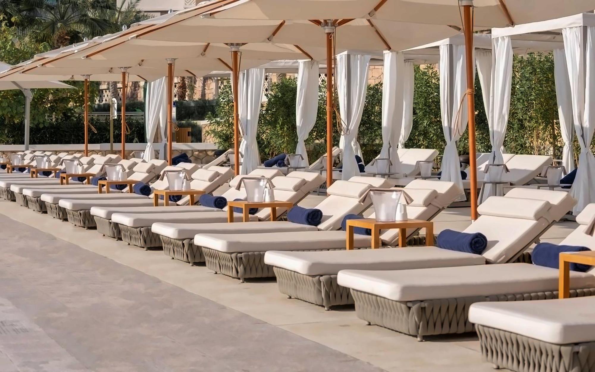 Apartment Stunning Infinite Sea View Three Bedroom Plus Maid's In Palm Jumeirah
