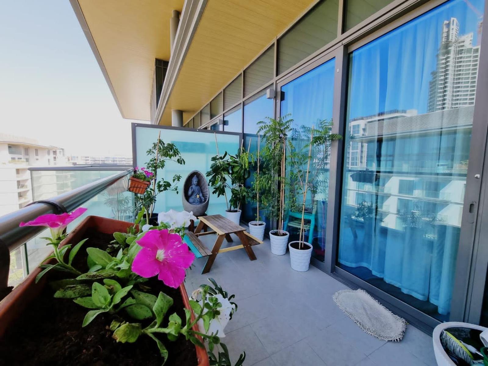 Apartment Big Layout 2br Fully Furnished Hartland Greens Dubai