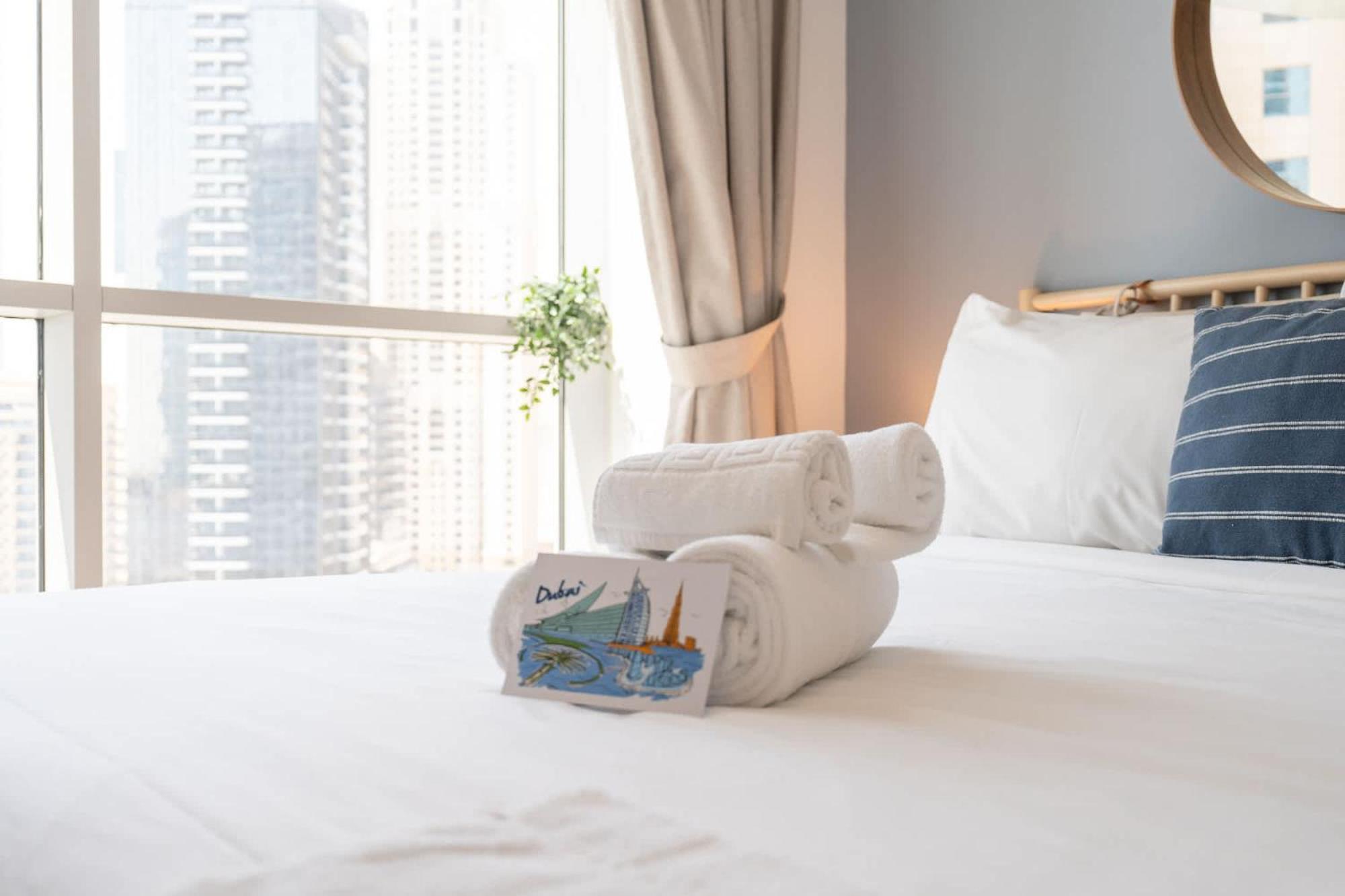 Apartment Minimalist Airy 3-bedroom With Cityscape View In Marina *